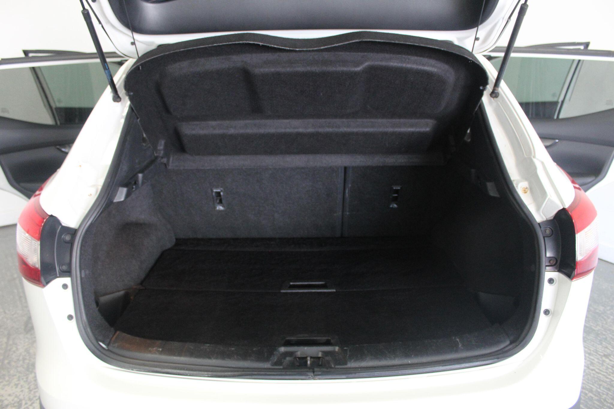 Nissan Qashqai view 24