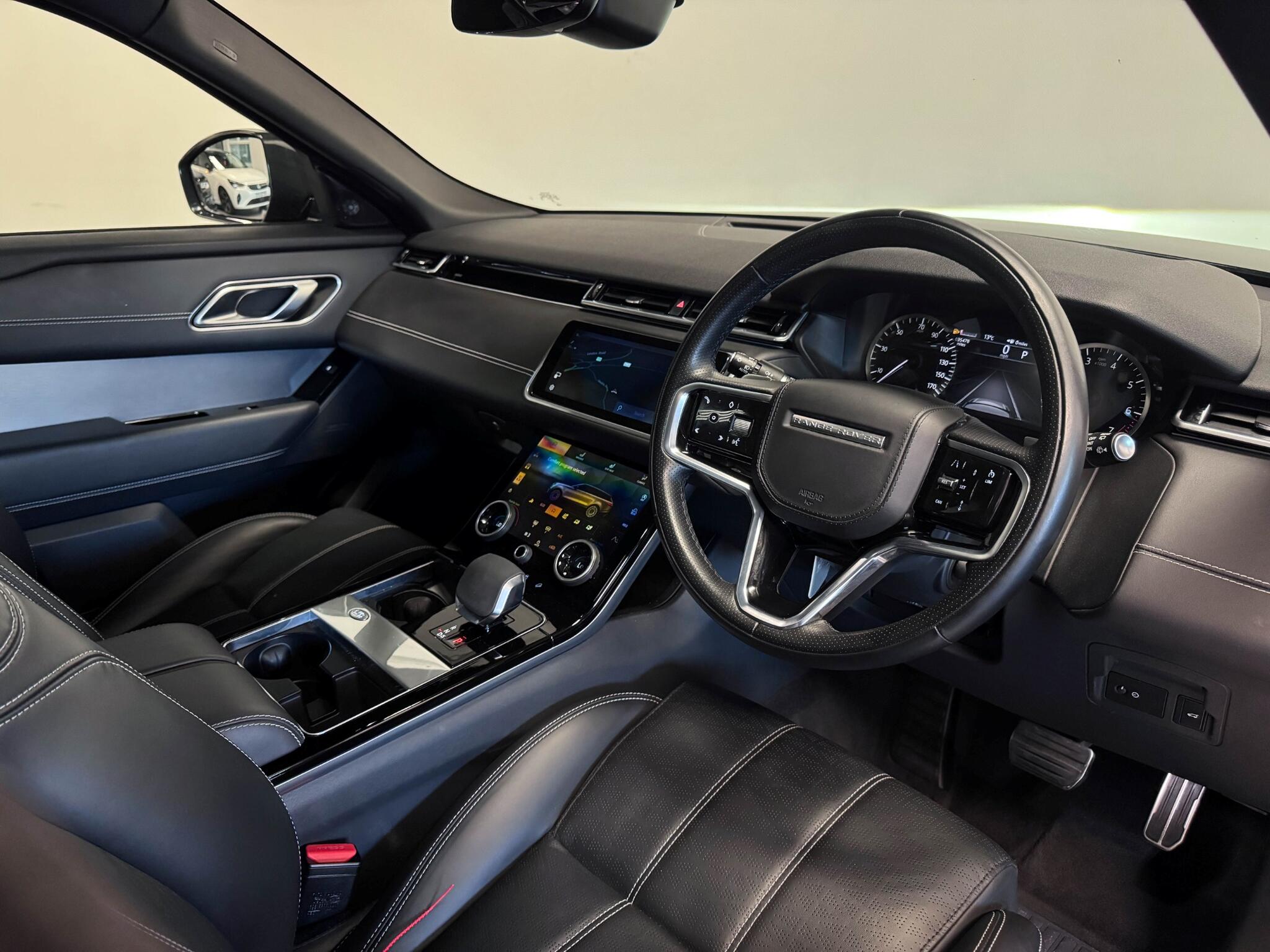 Land Rover Range Rover Velar view 30