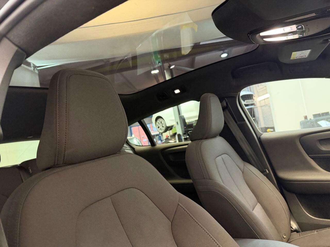 Volvo C40 view 14