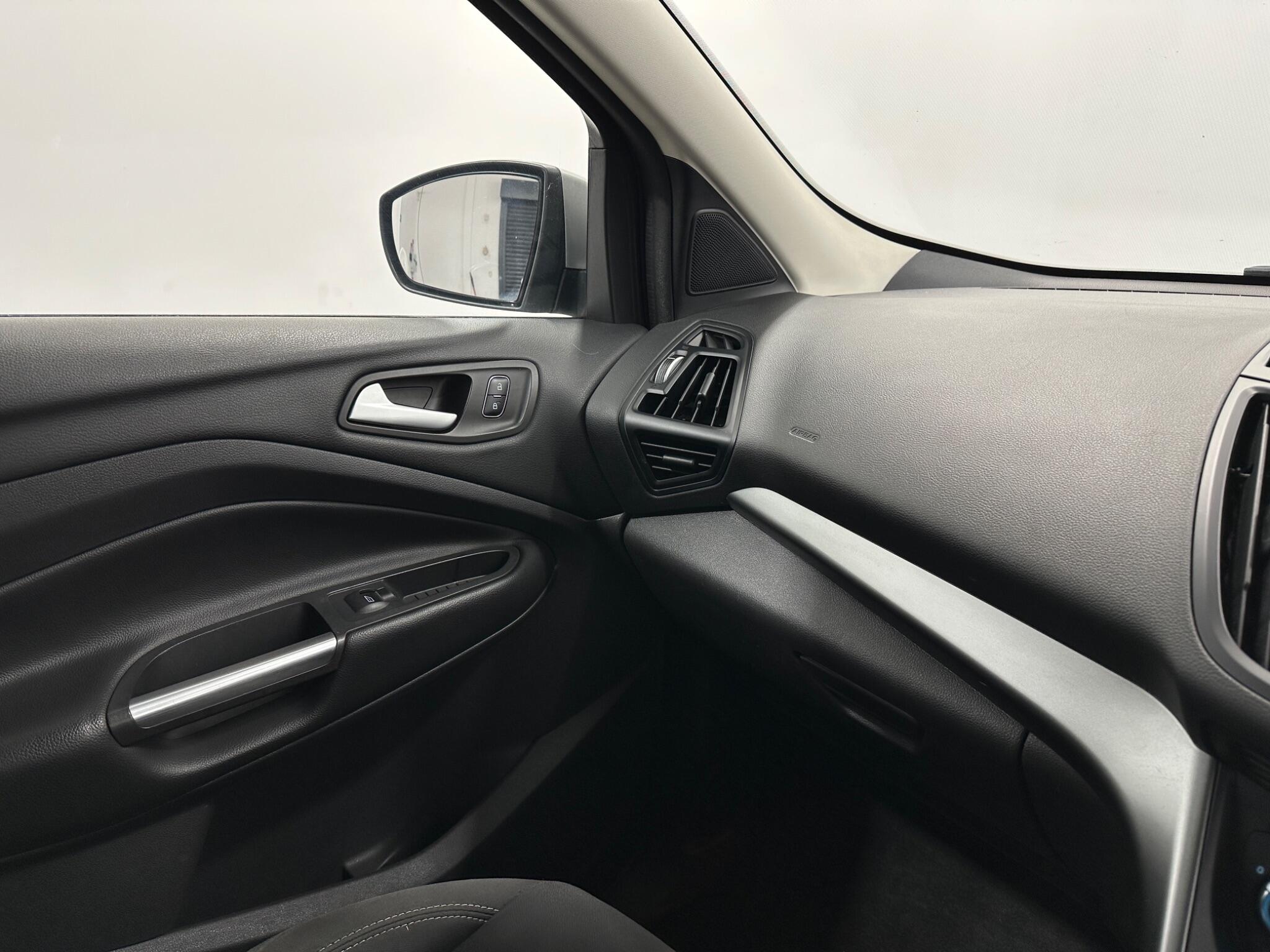 Ford Kuga view 26