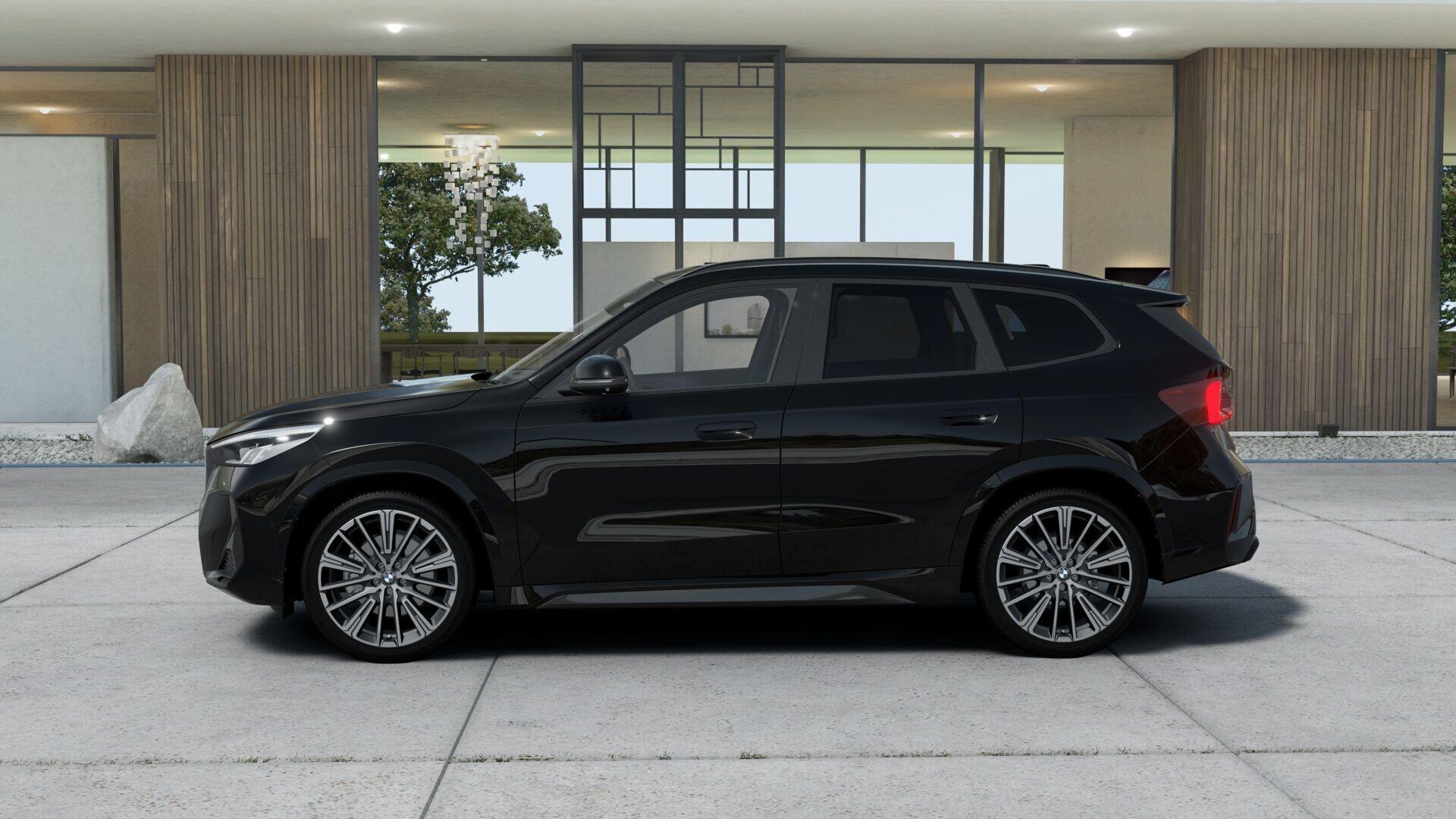 BMW X1 view 3