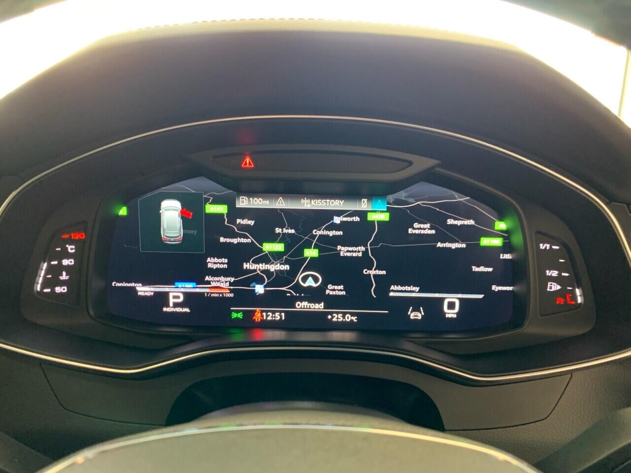 Audi S6 Avant view 37