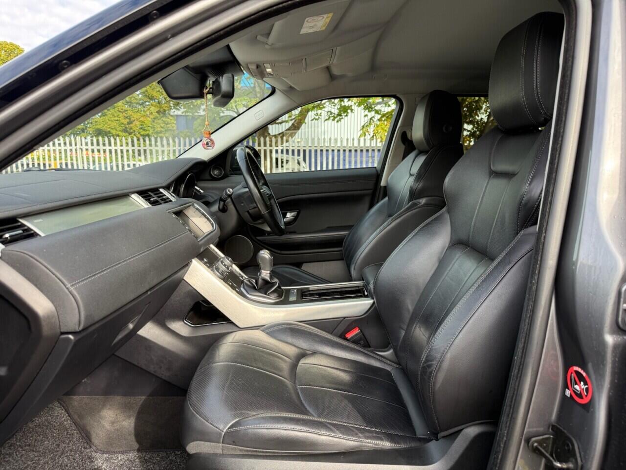 Land Rover Range Rover Evoque view 19