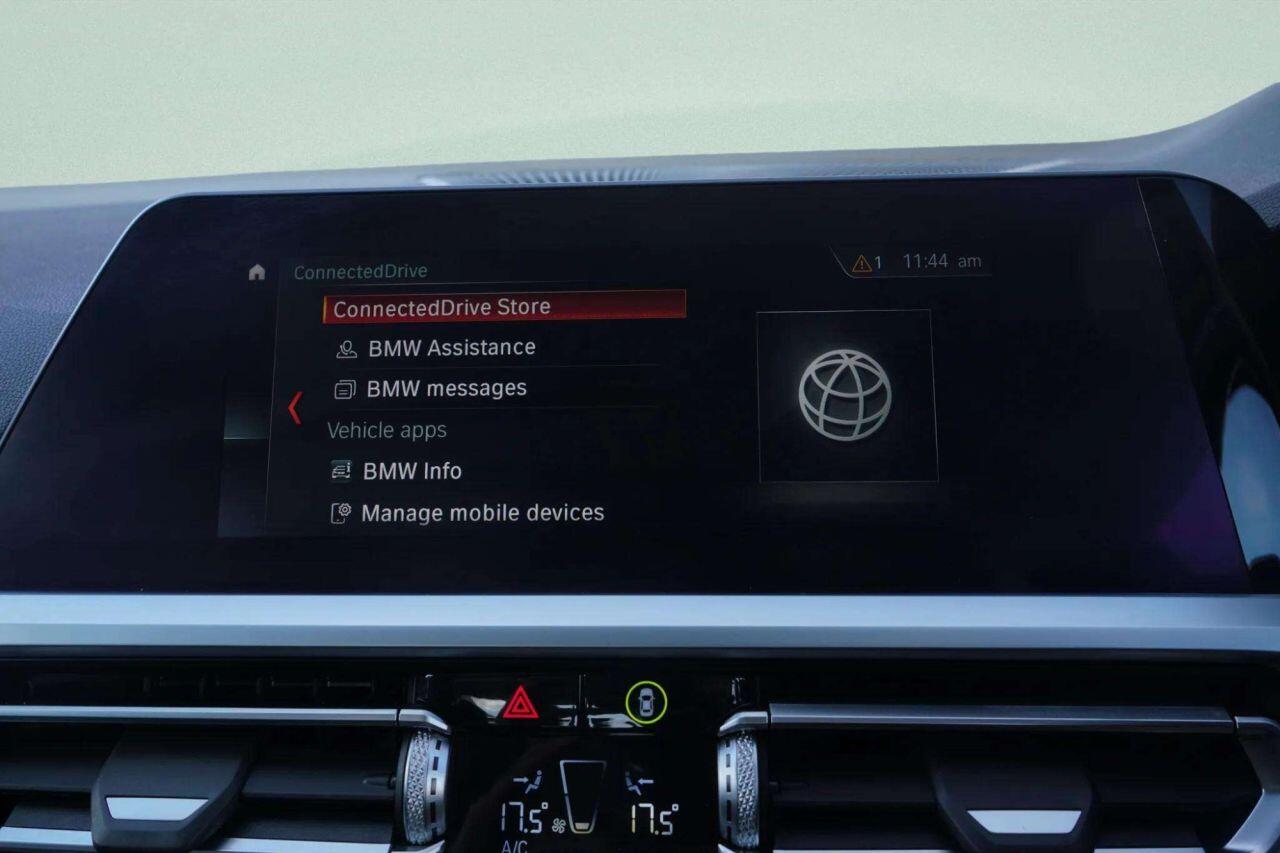 BMW 3 Series view 30