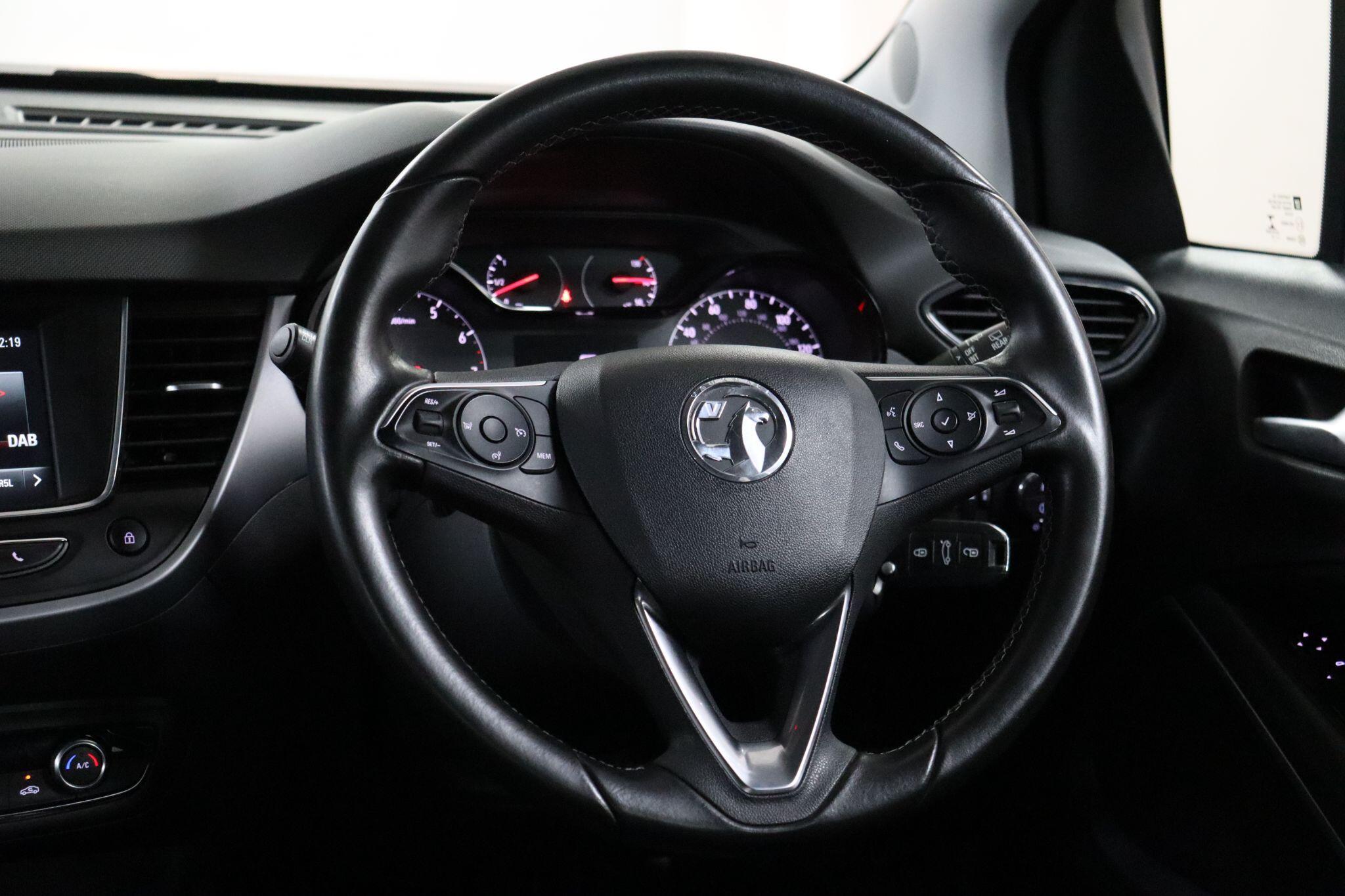 Vauxhall Crossland X view 43