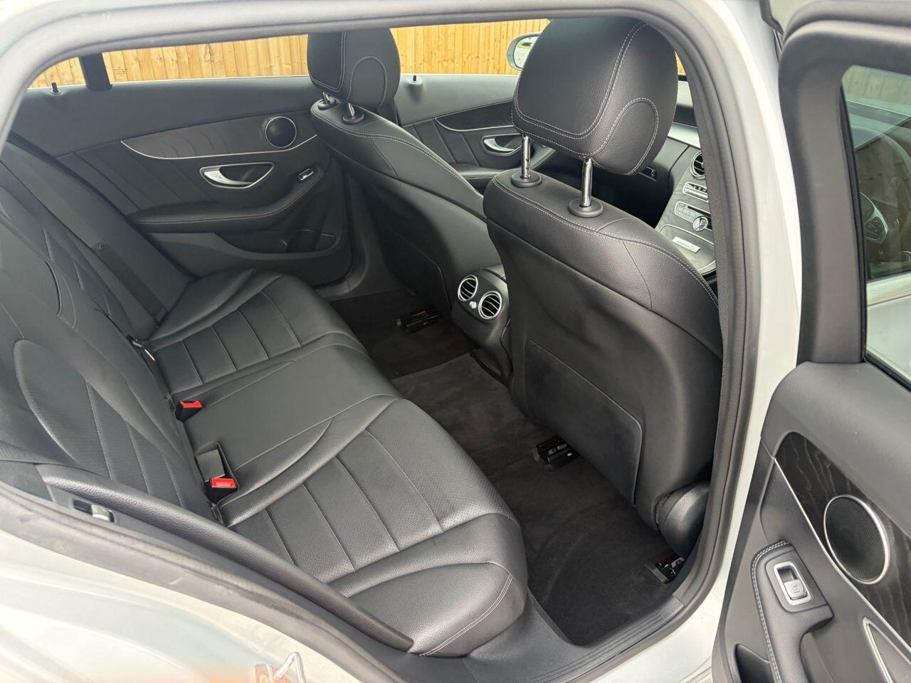 Mercedes-Benz C-Class view 22