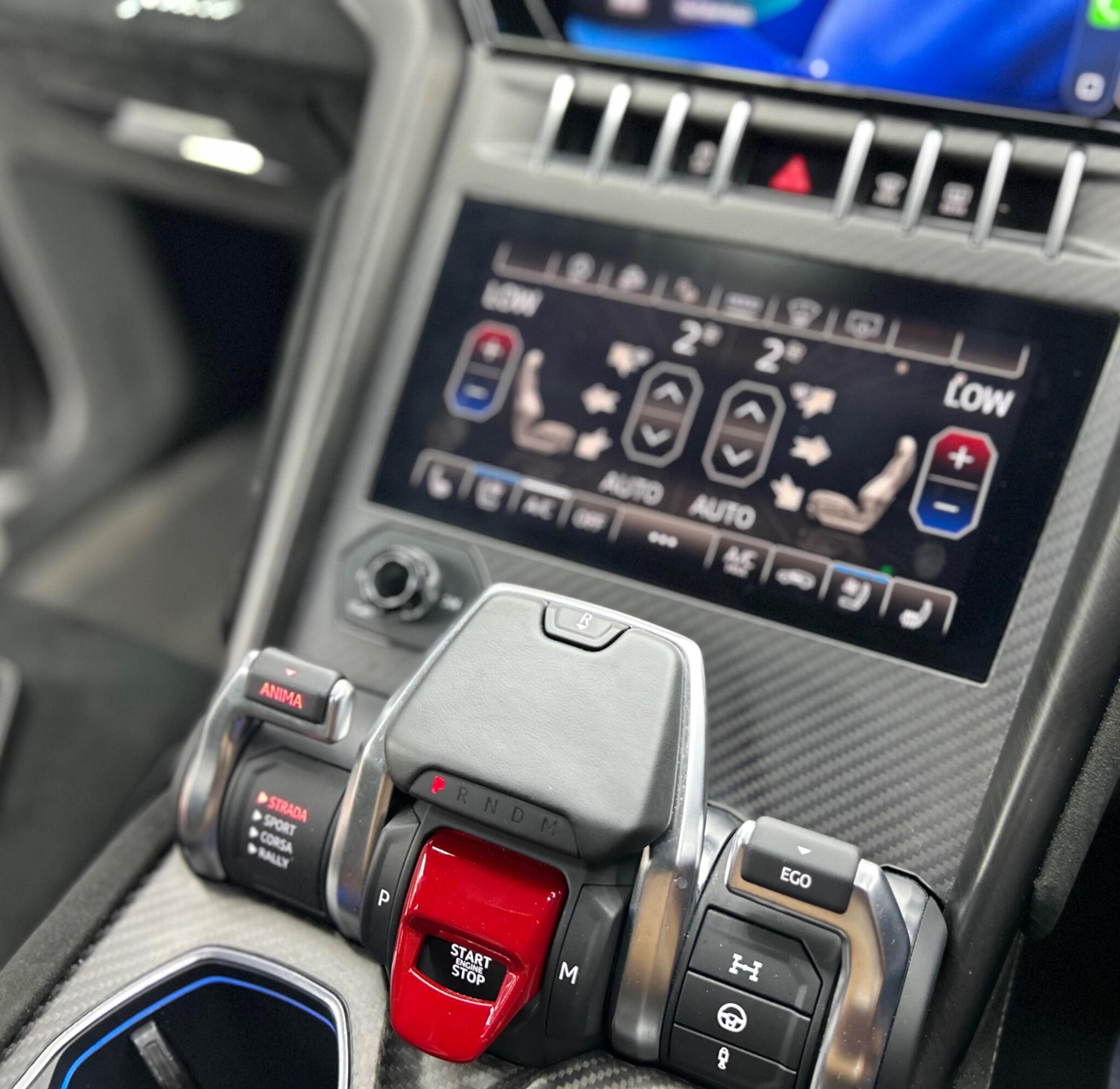 Lamborghini Urus view 62