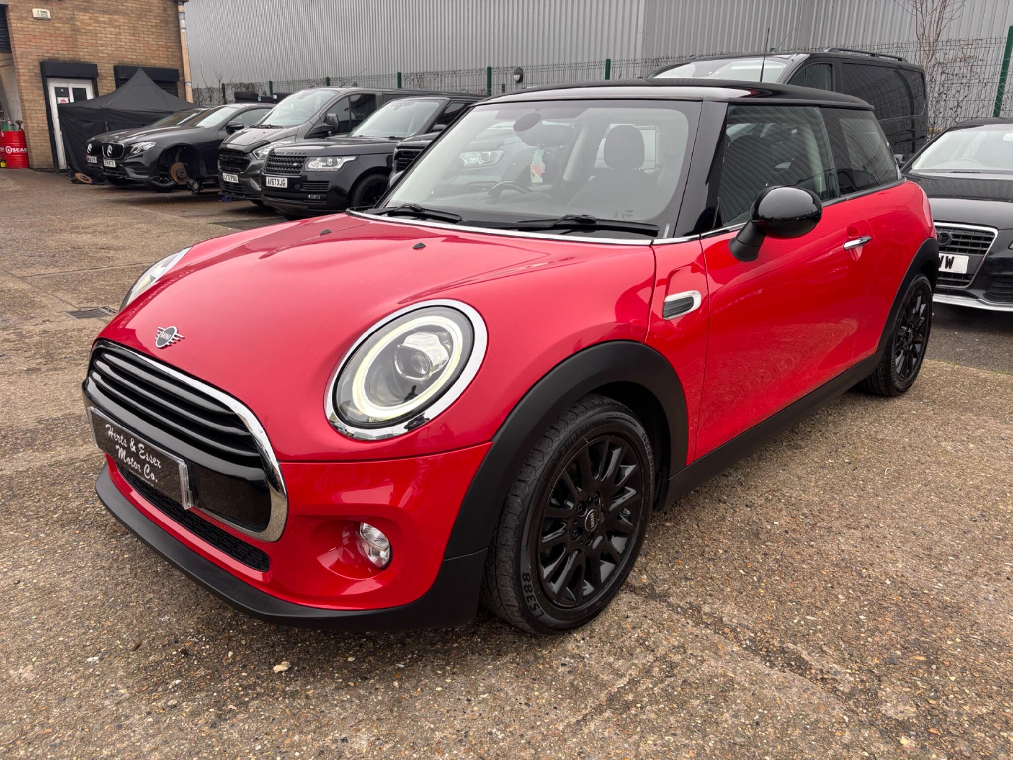 Mini Cooper view 6