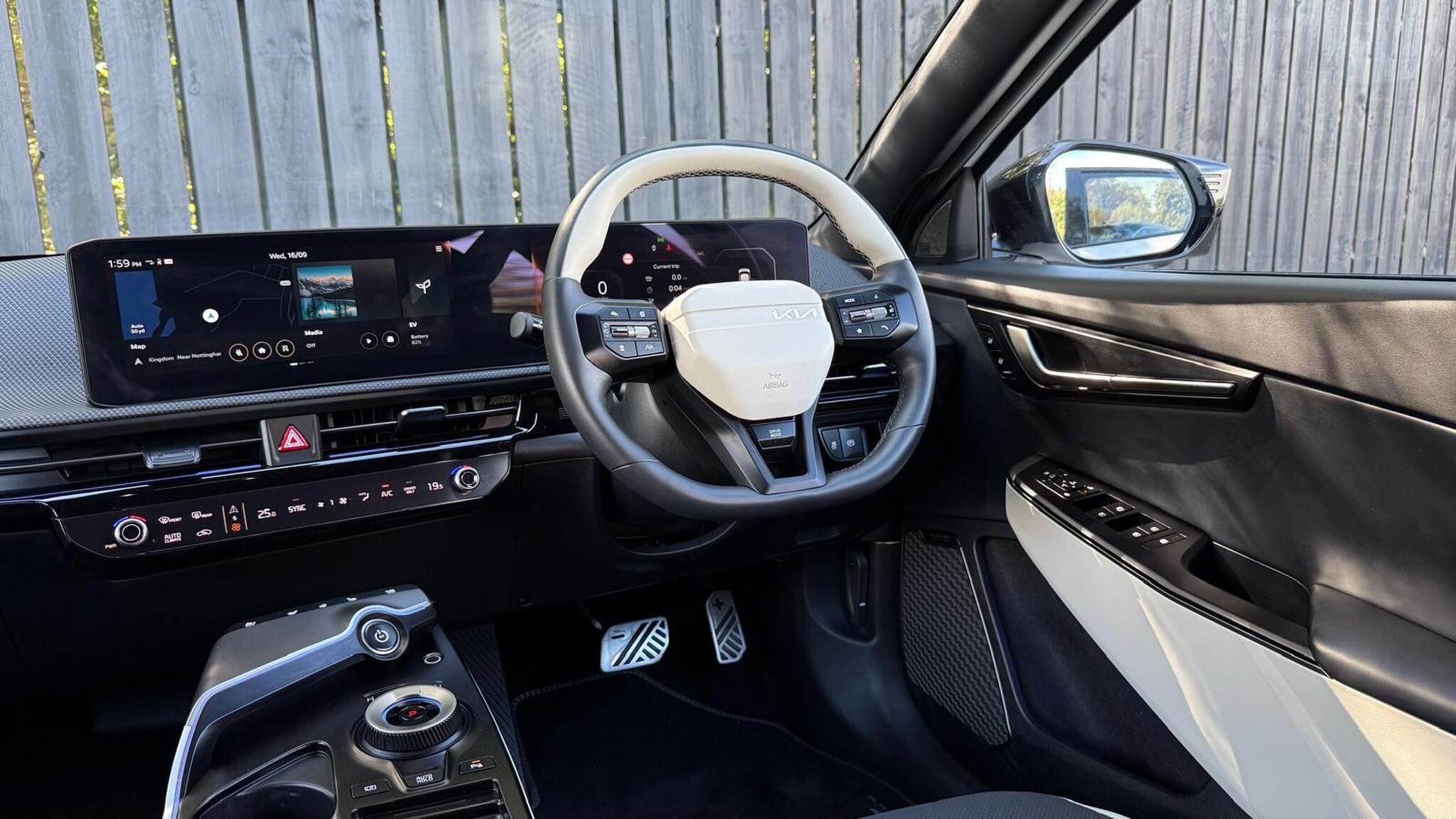 Kia Ev6 view 14