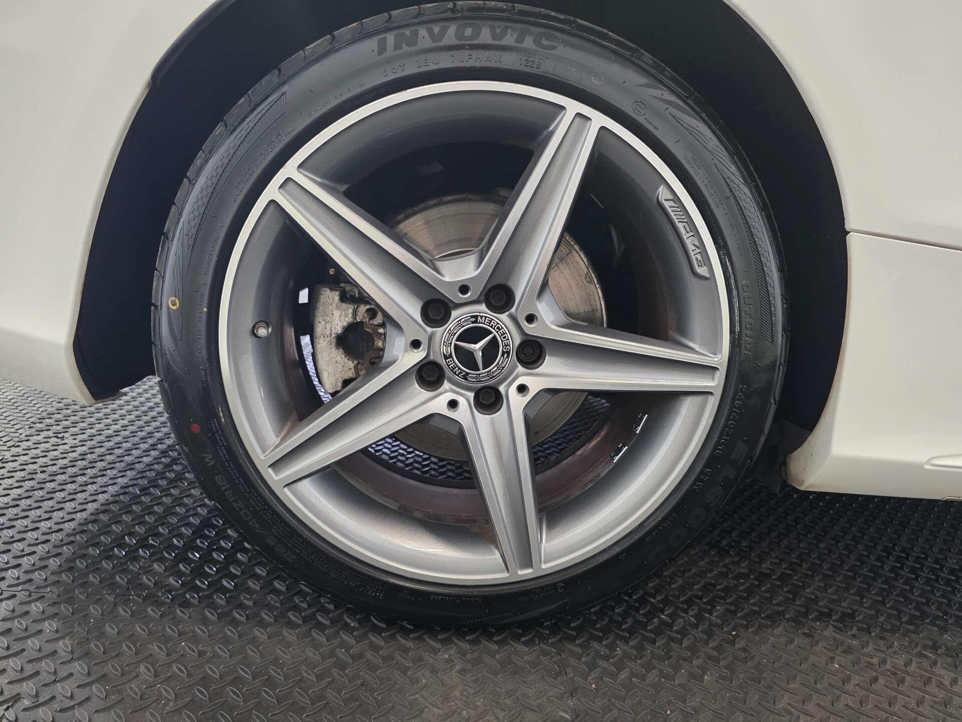 Mercedes-Benz C-Class view 48