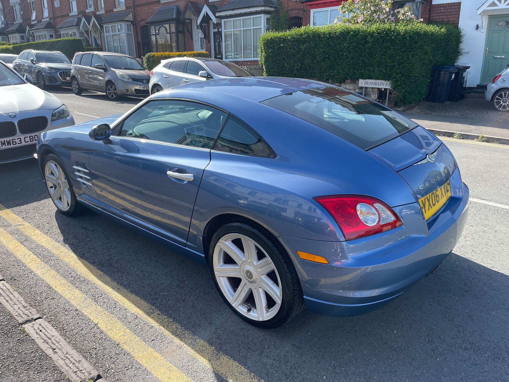 Chrysler Crossfire view 12