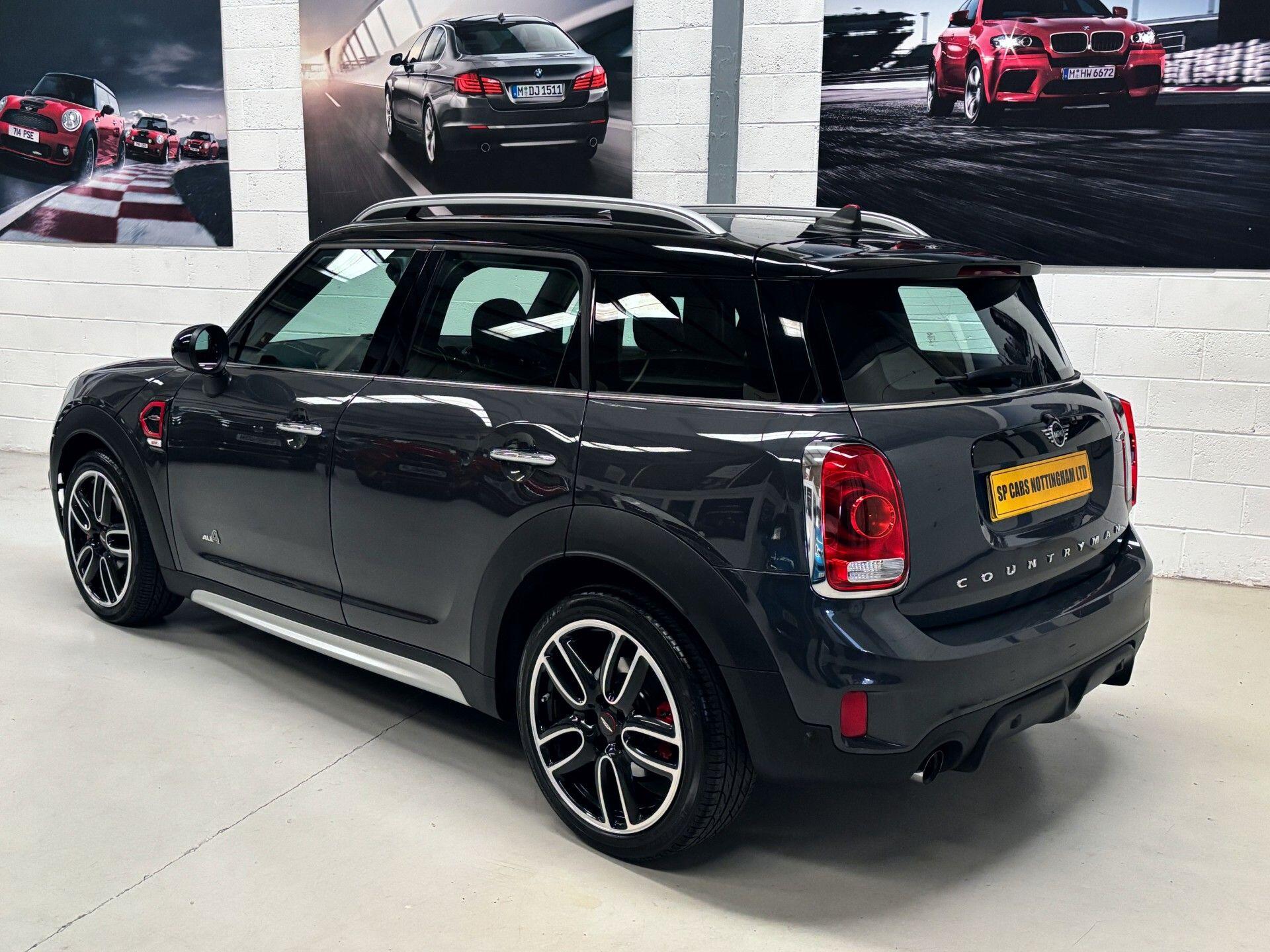 Mini Countryman view 4