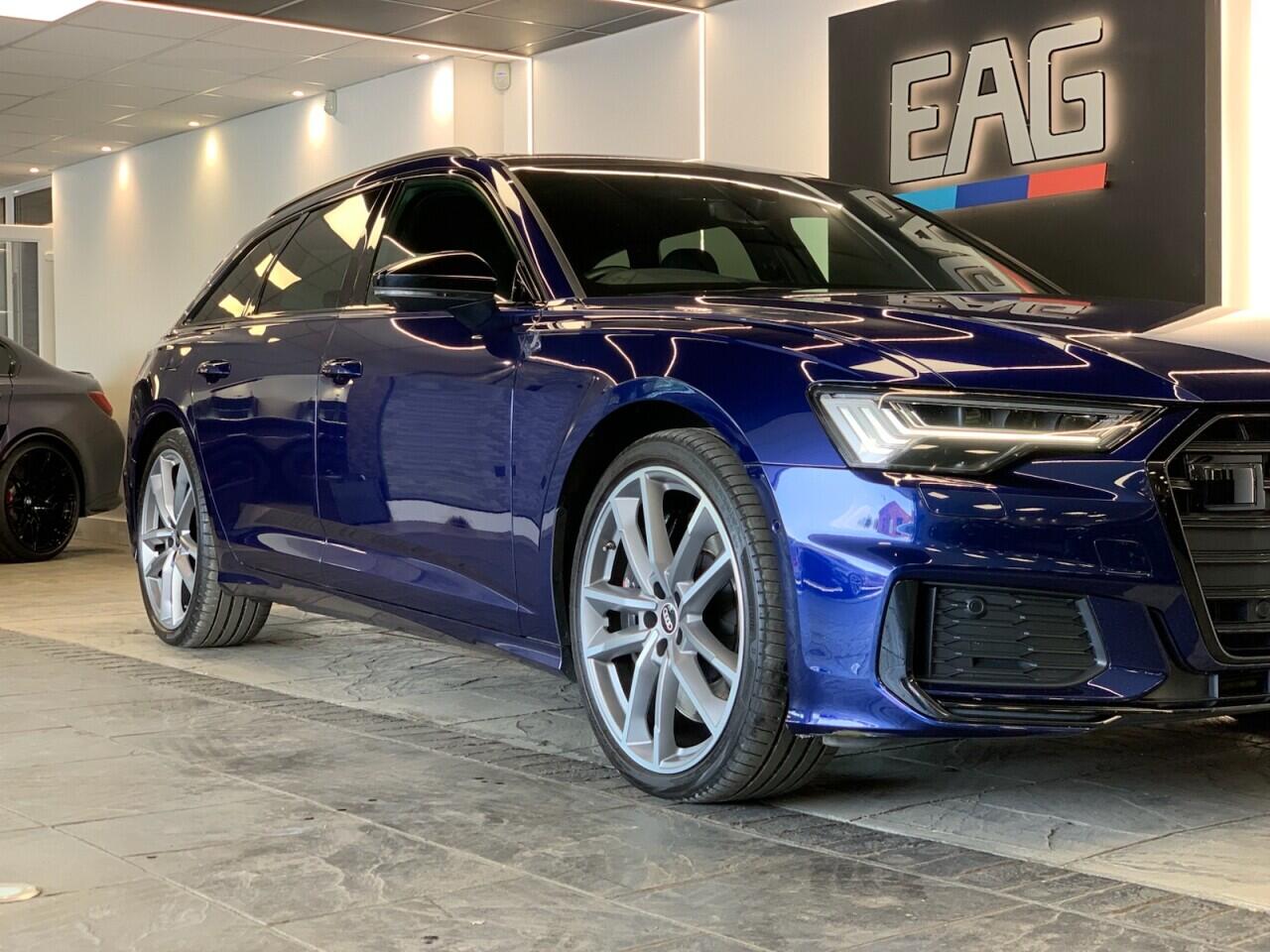 Audi S6 Avant view 4