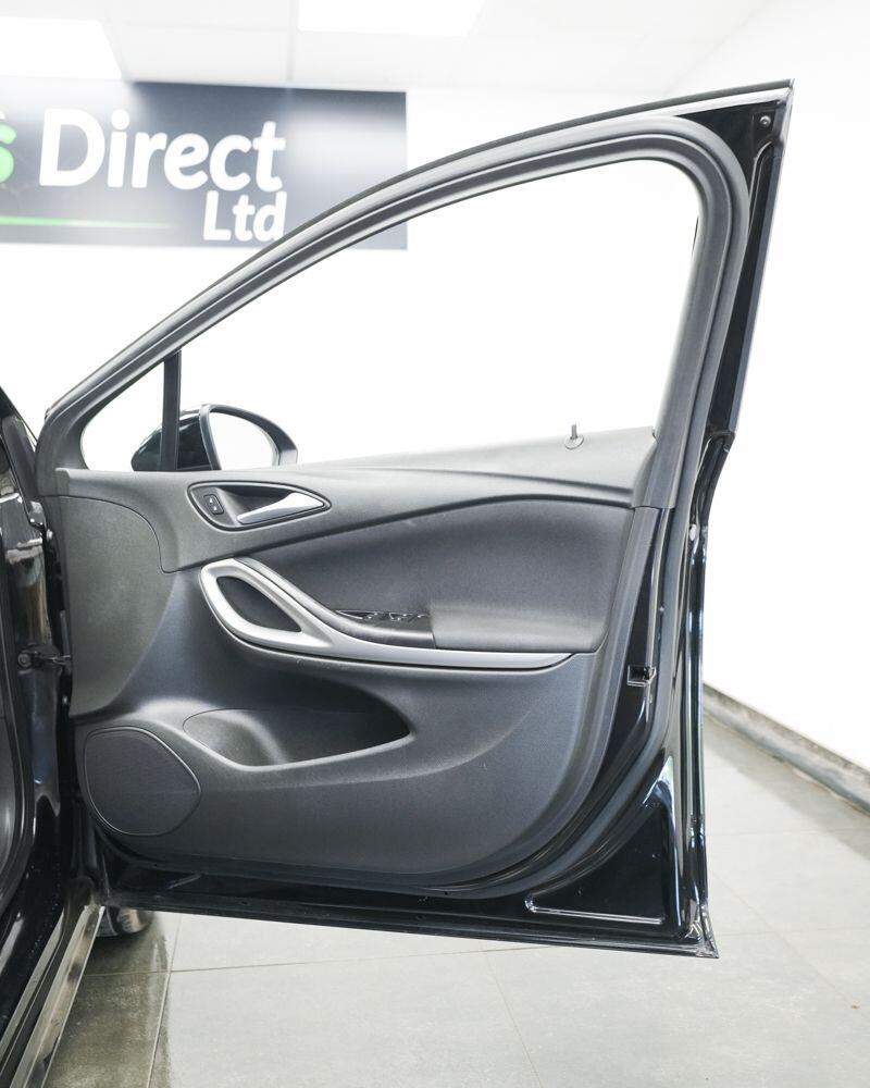 Vauxhall Astra view 18