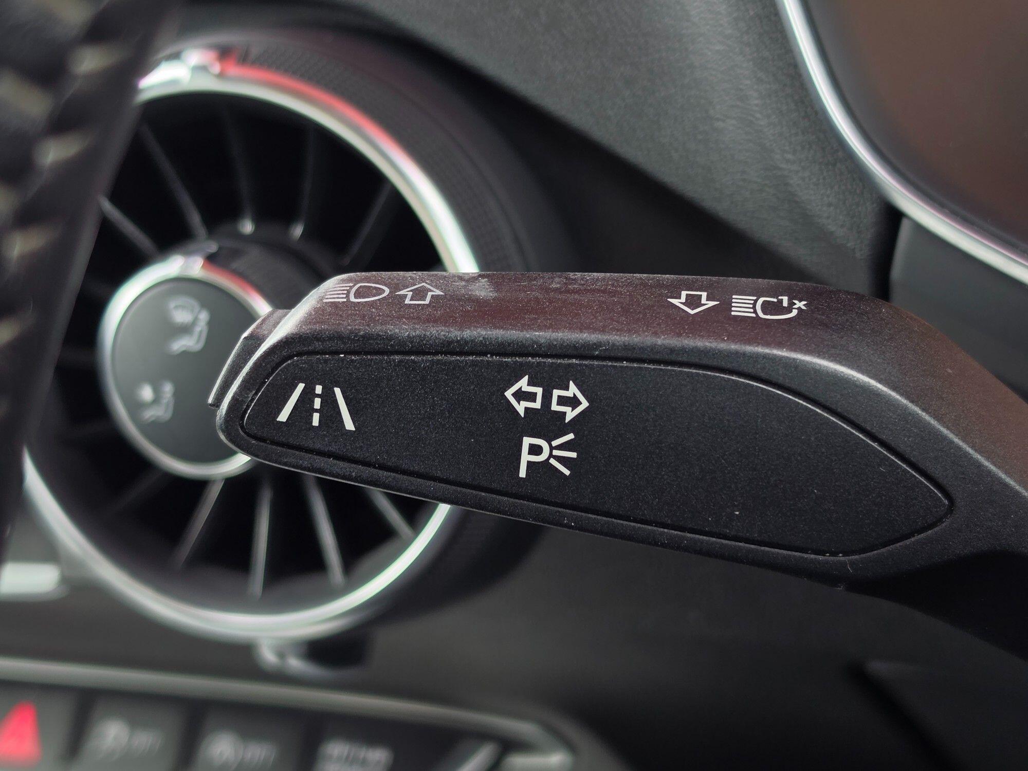 Audi TT view 89