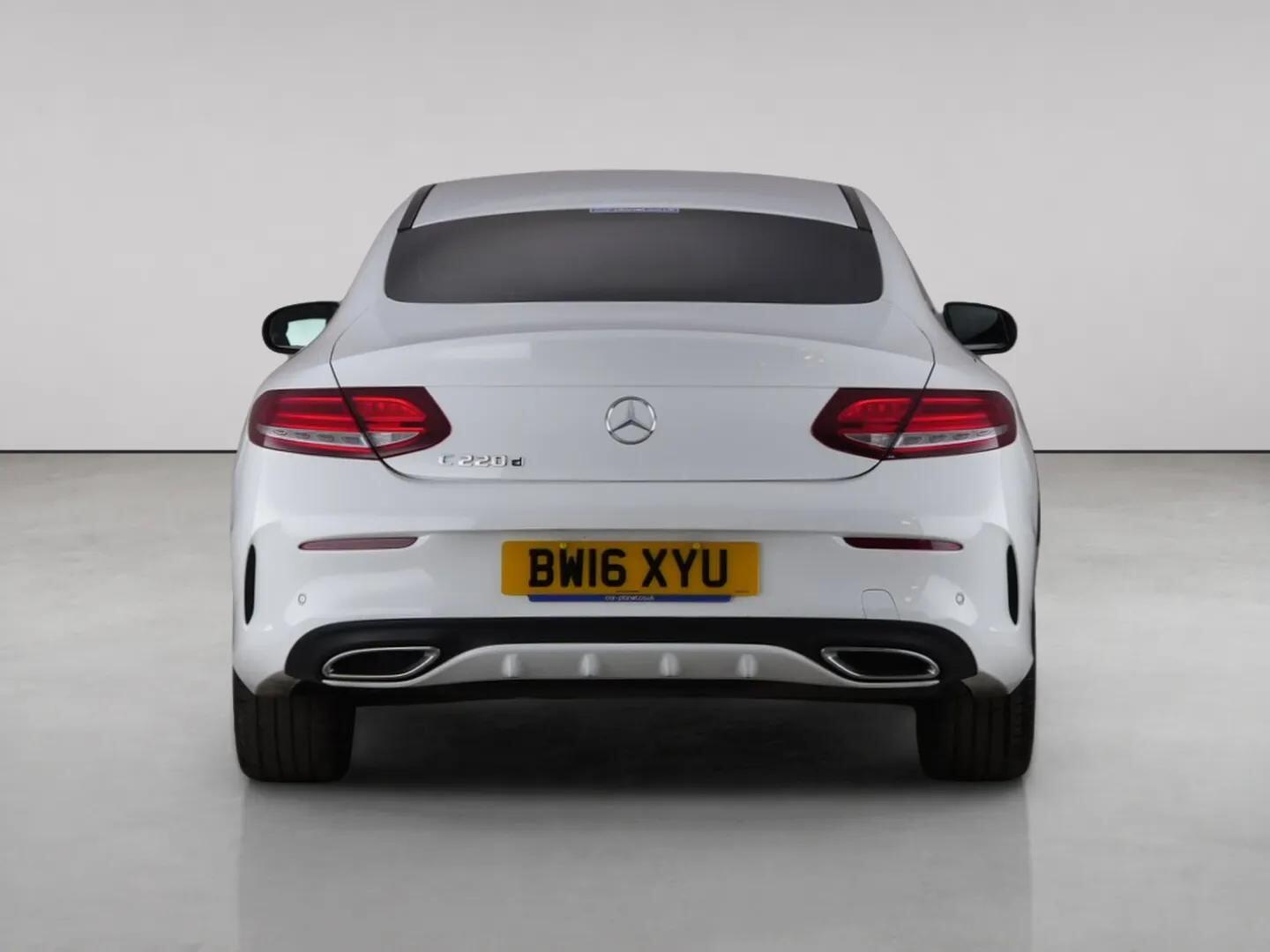 Mercedes-Benz C-Class view 7
