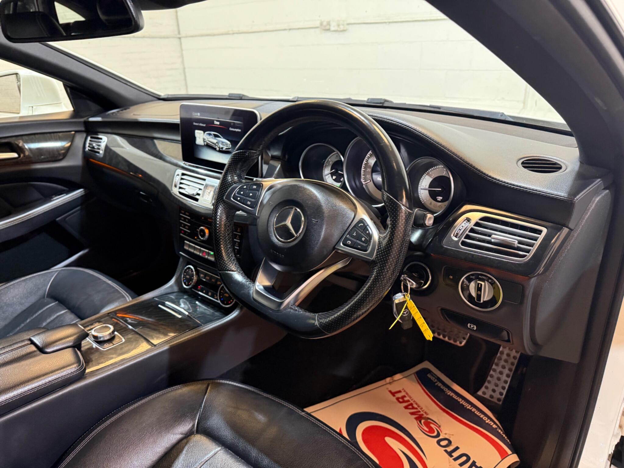 Mercedes-Benz CLS view 30
