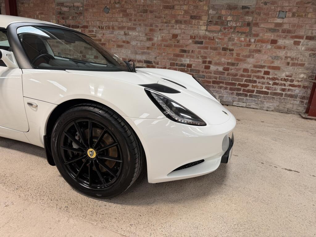 Lotus Elise view 19