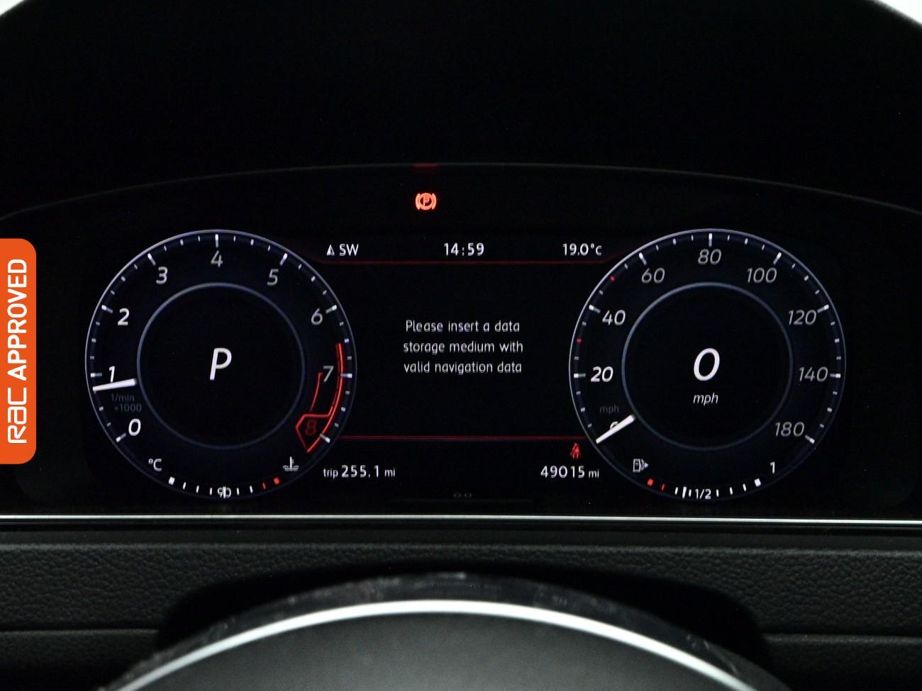 Volkswagen Golf view 11
