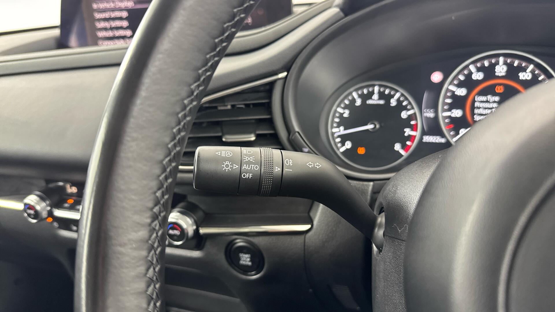 Mazda CX-30 view 41