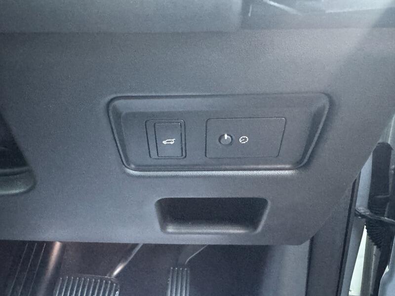 Land Rover Discovery 3 view 55