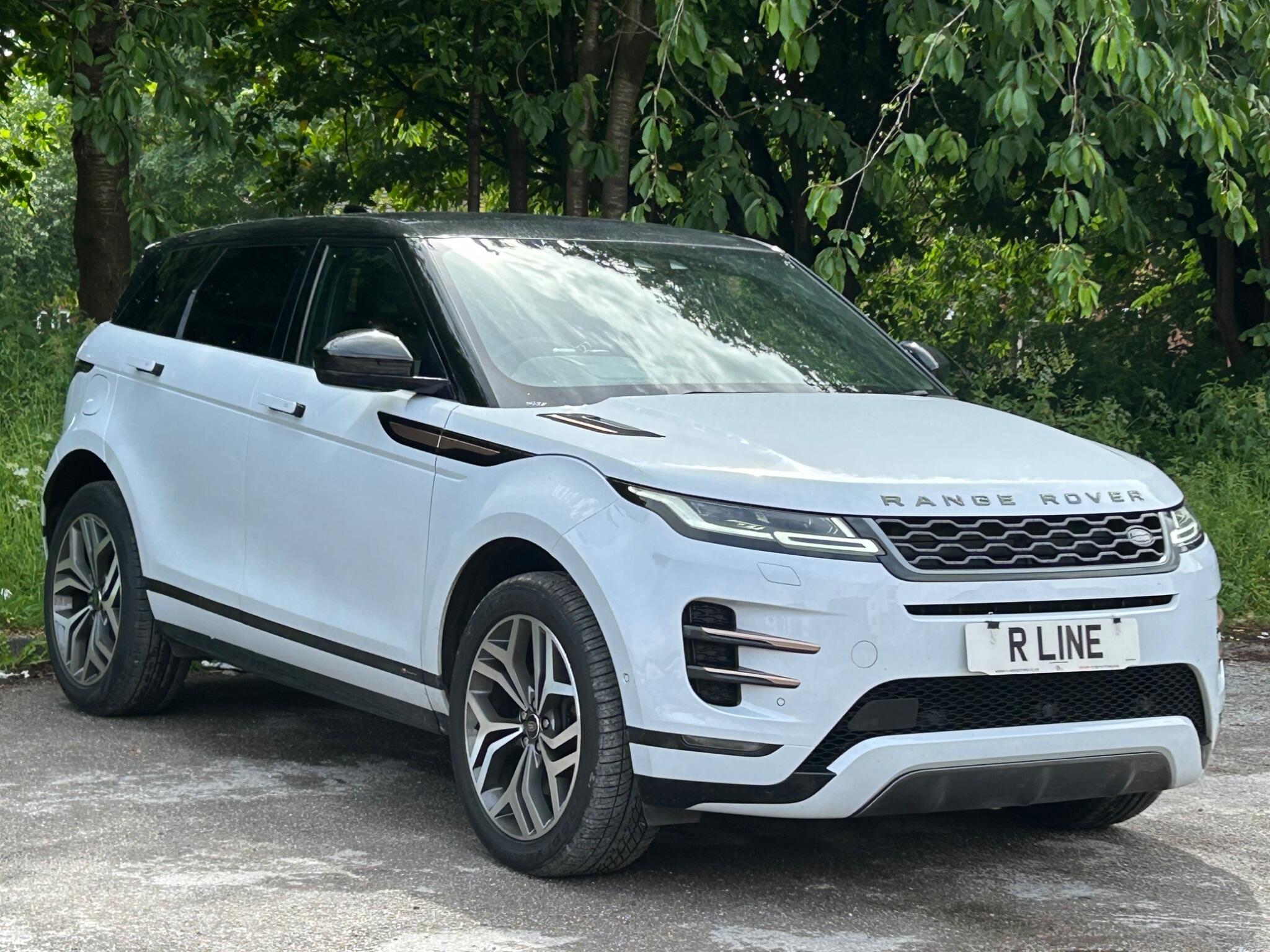 Land Rover Range Rover Evoque view 3