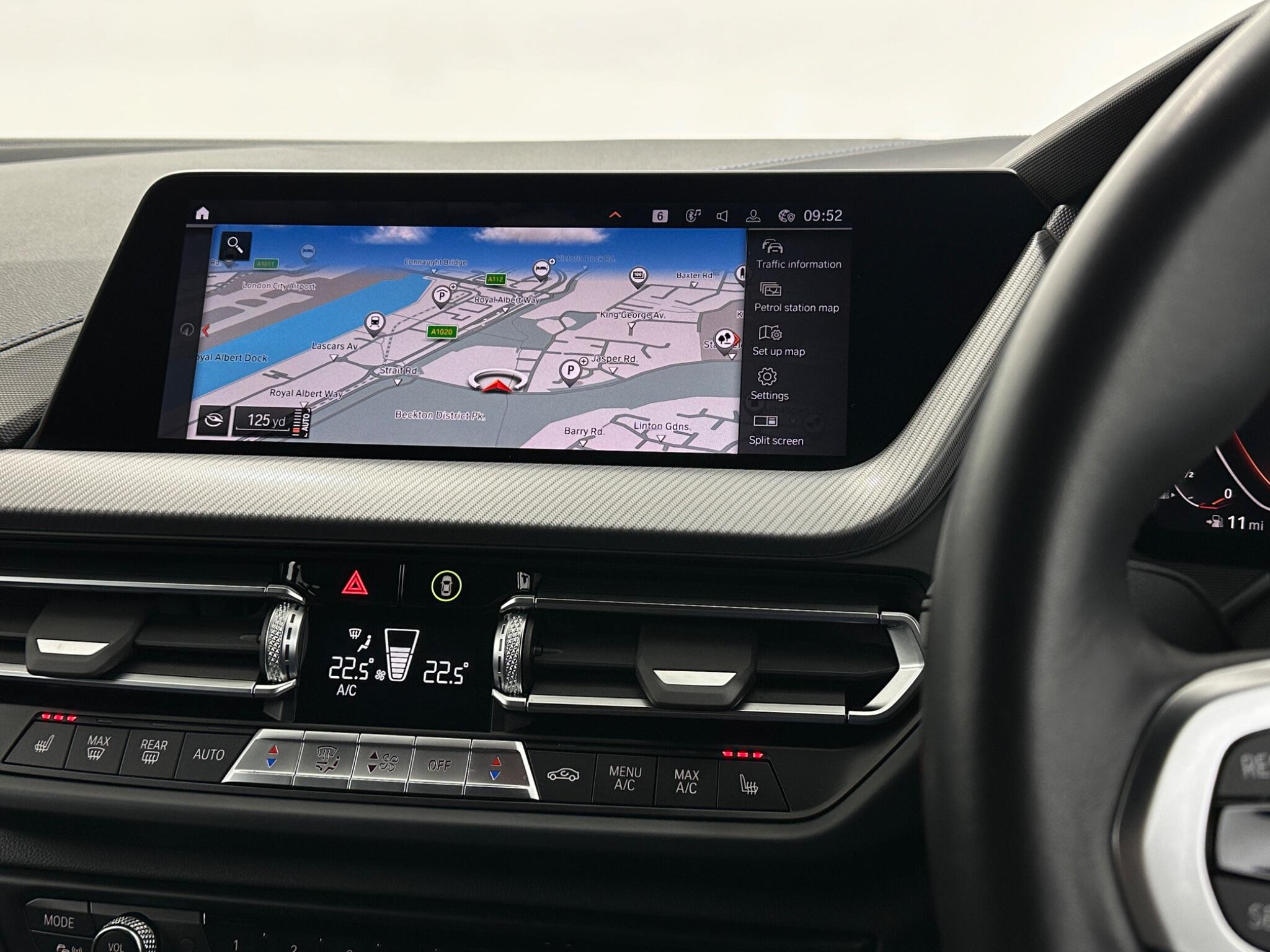 BMW 1 Series view 23