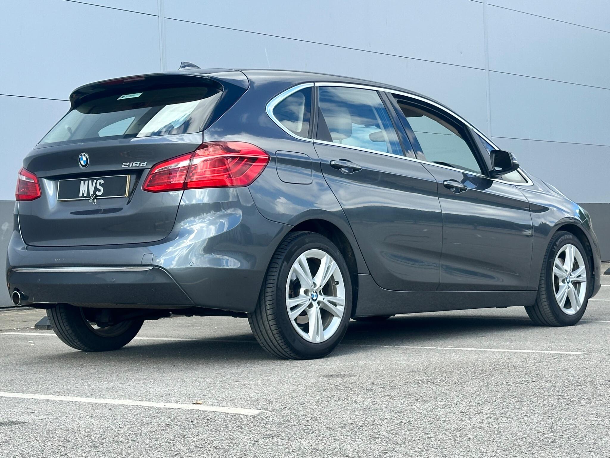 BMW 2 Series Active Tourer view 10