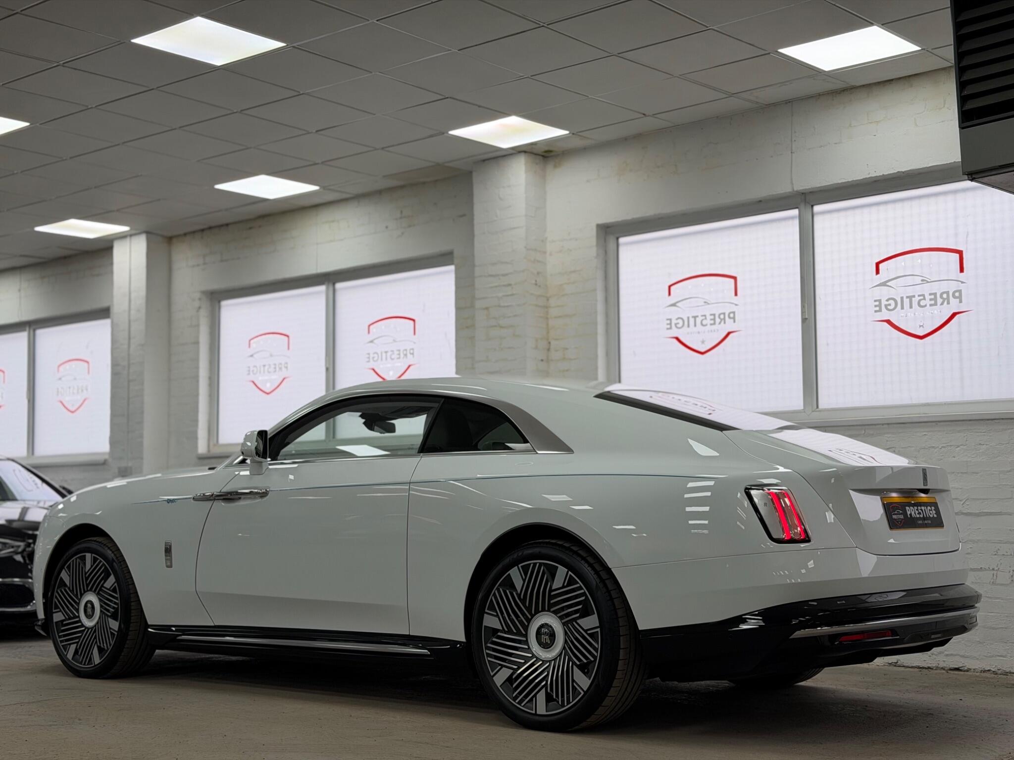 Rolls-Royce Spectre view 50