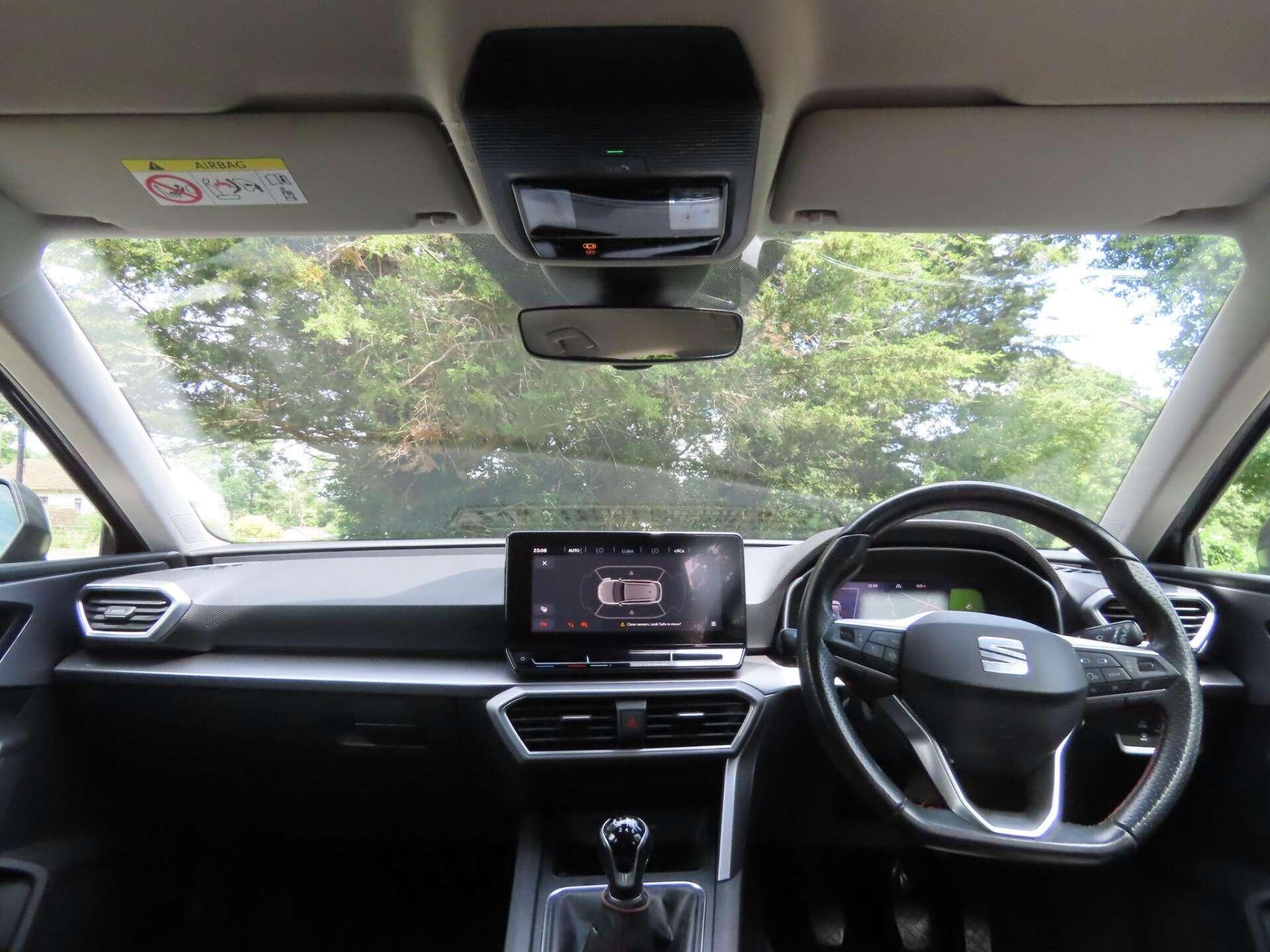 Seat Leon view 7