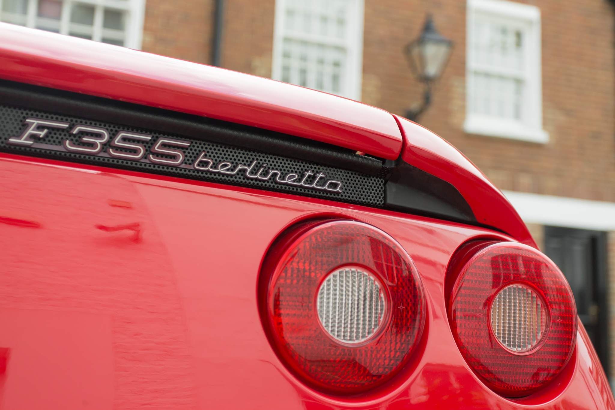 Ferrari F355 view 17