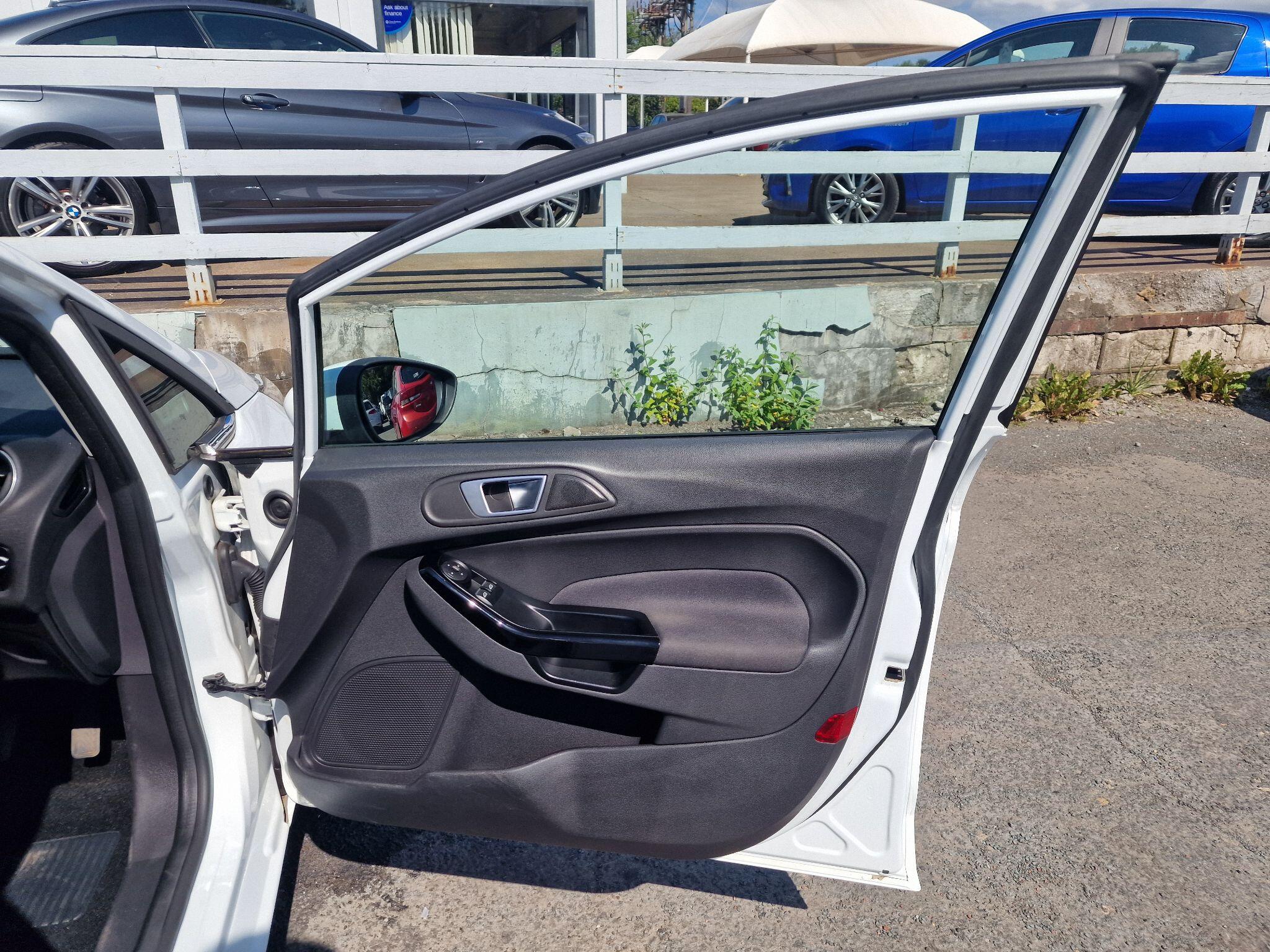 Ford Fiesta view 42