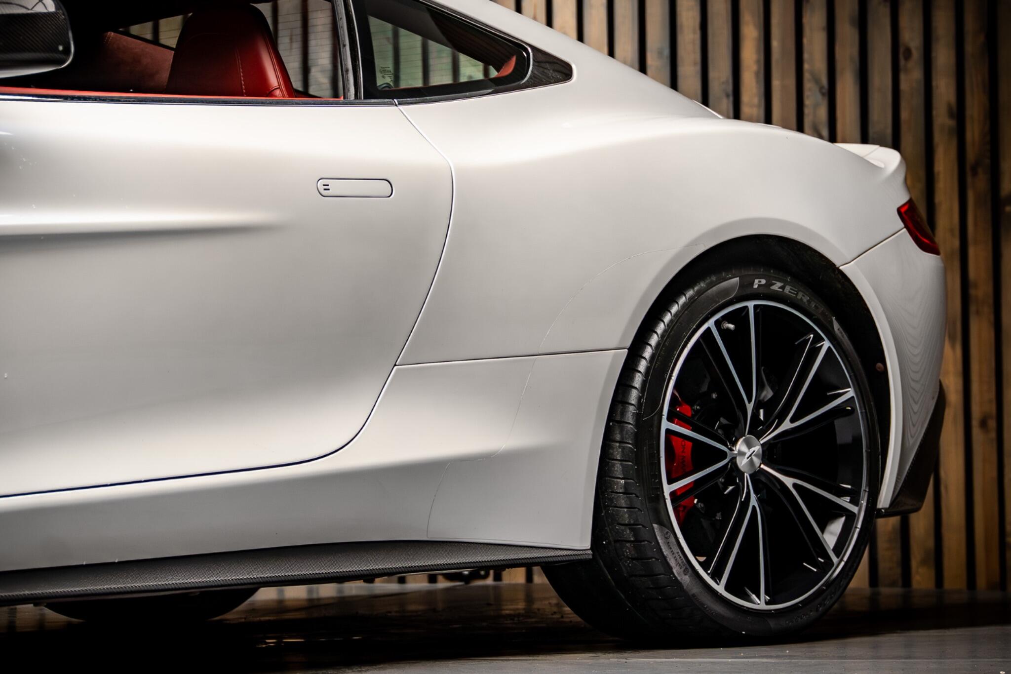 Aston Martin Vanquish view 16