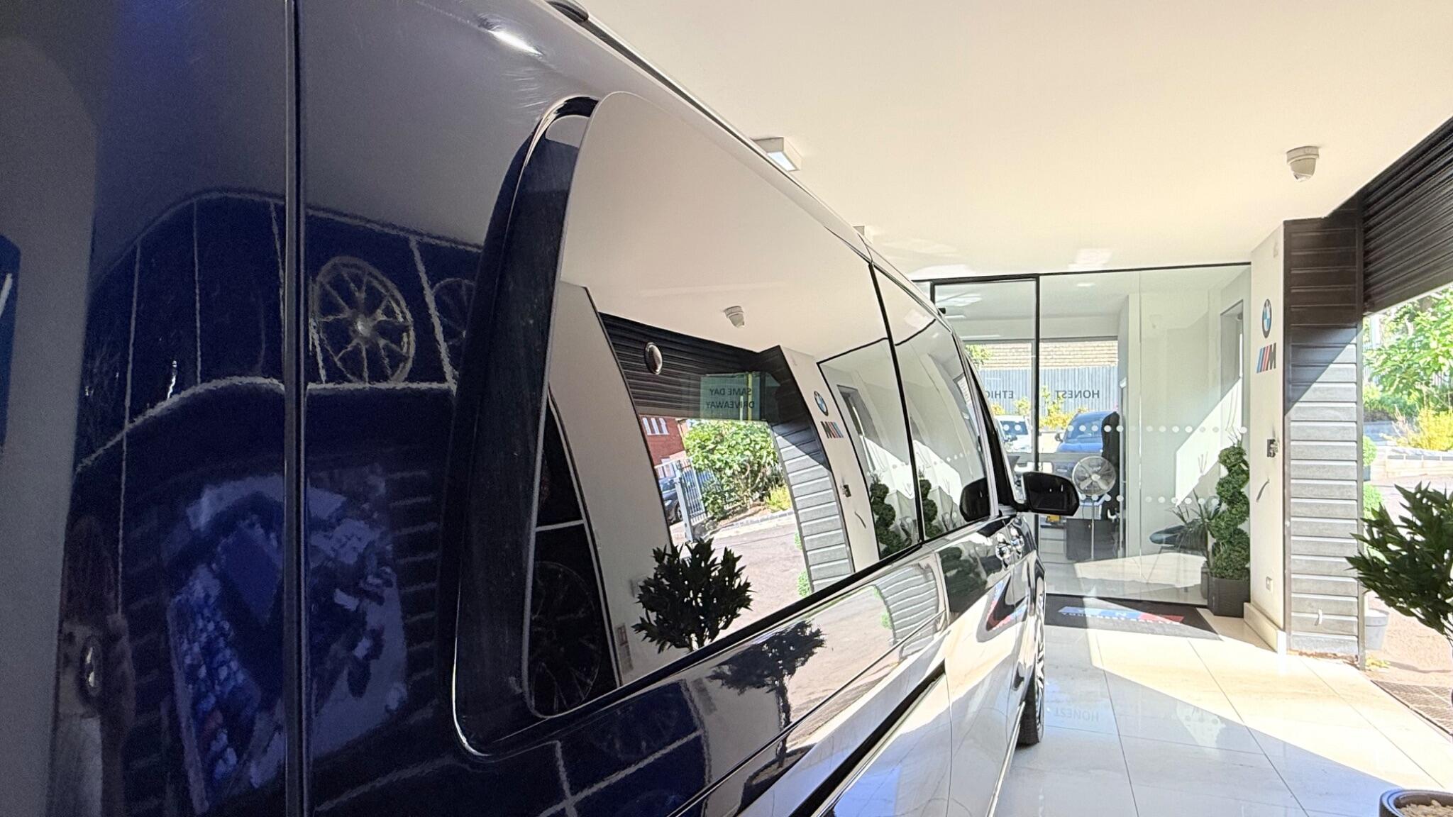 Mercedes-Benz V-Class view 59