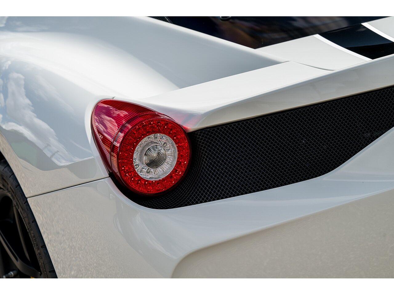 Ferrari 458 view 11