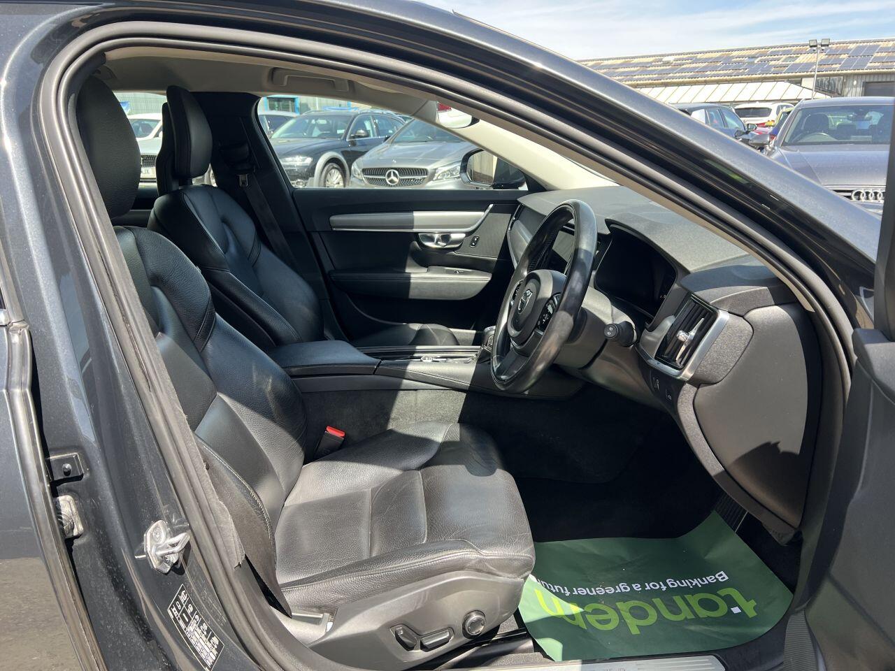 Volvo V90 view 15