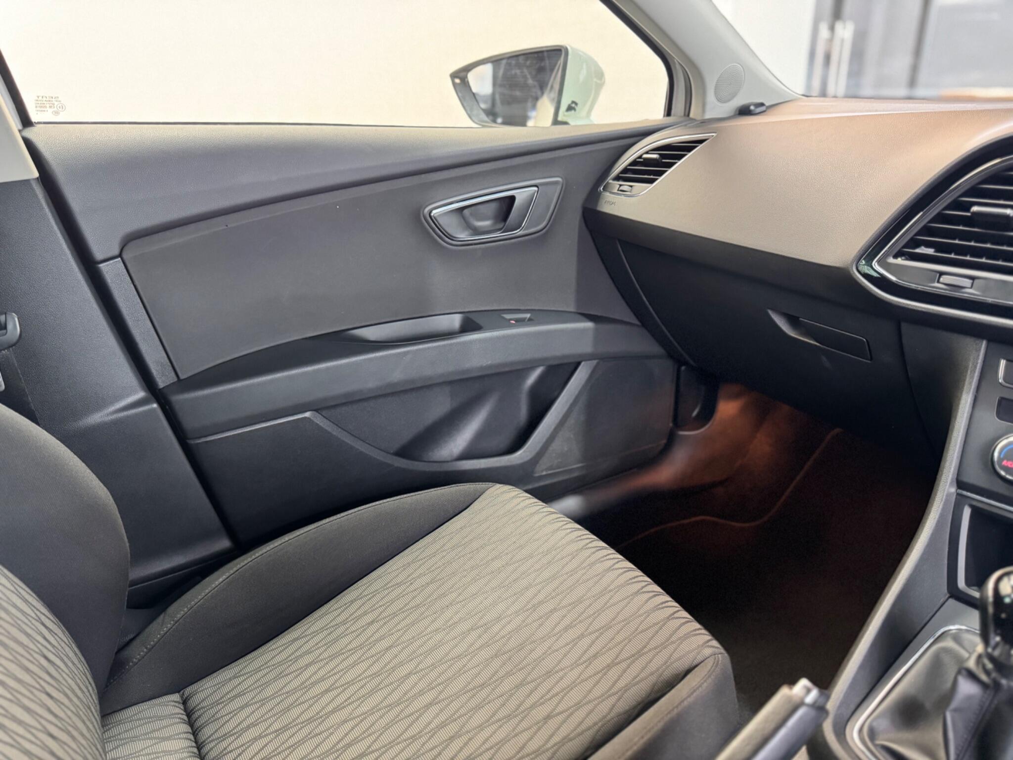 Seat Leon view 34