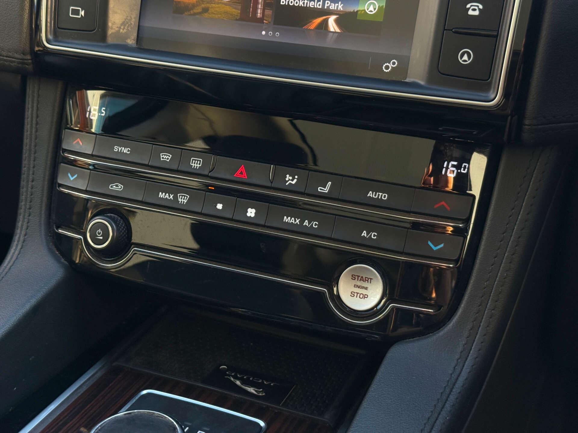Jaguar F-Pace view 59