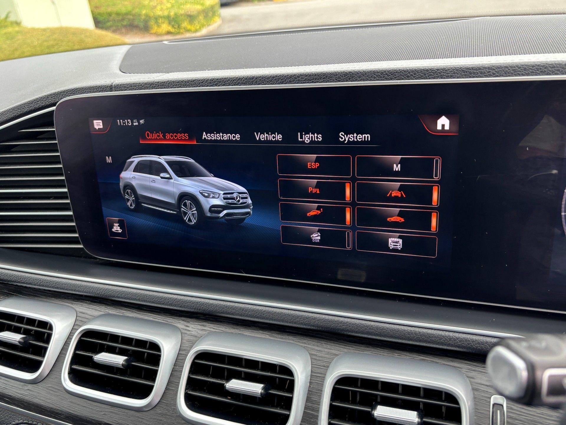 Mercedes-Benz Gle view 25