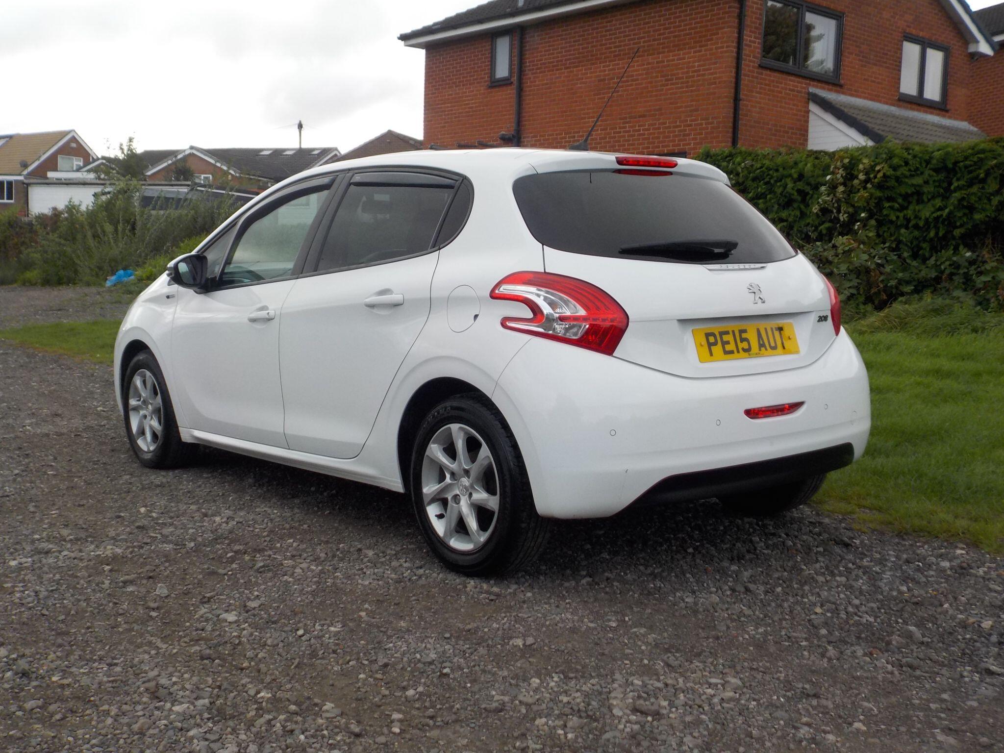 Peugeot 208 1.2 VTi PureTech Style Euro 6 5dr