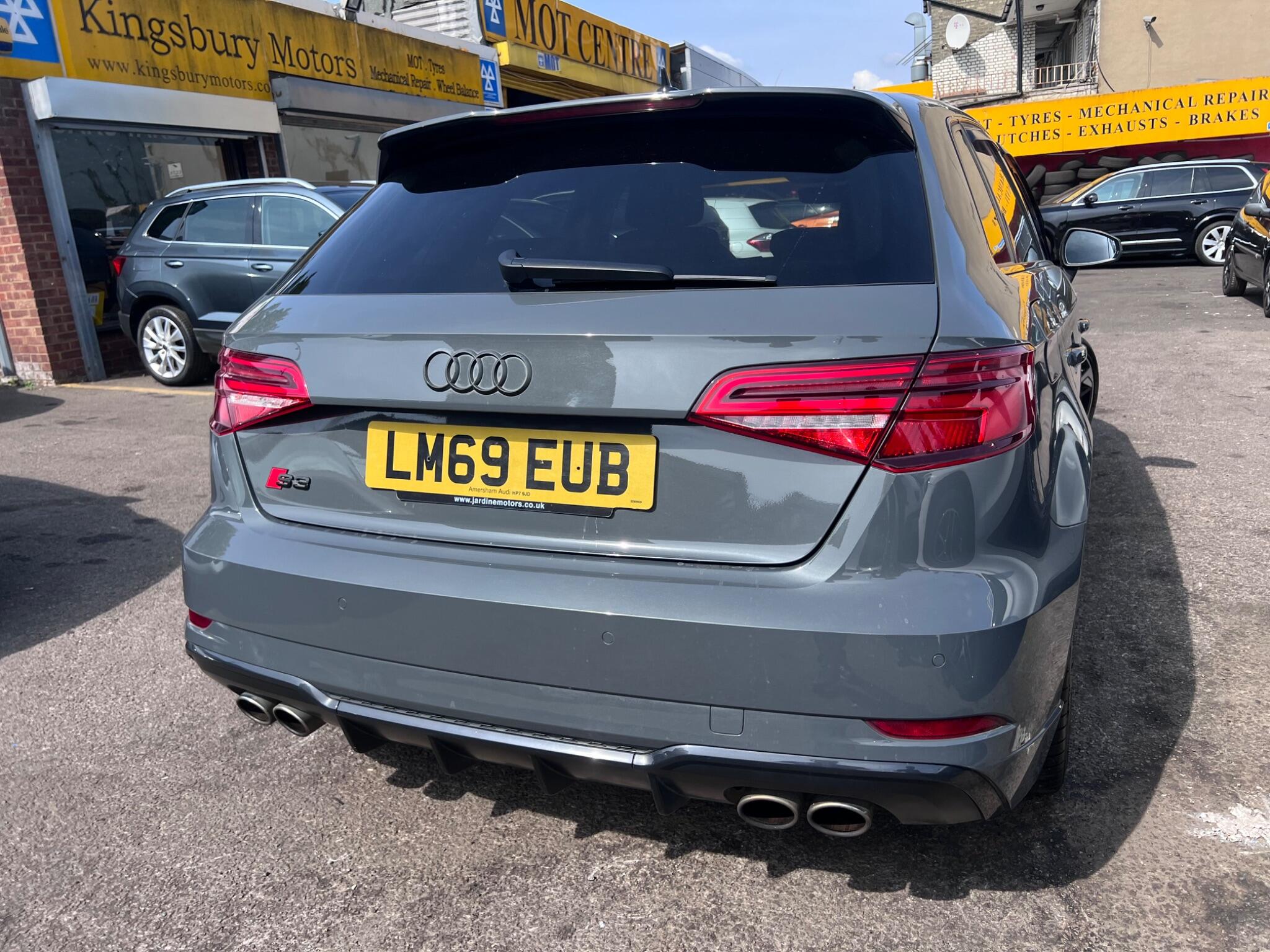 Audi S3 view 11