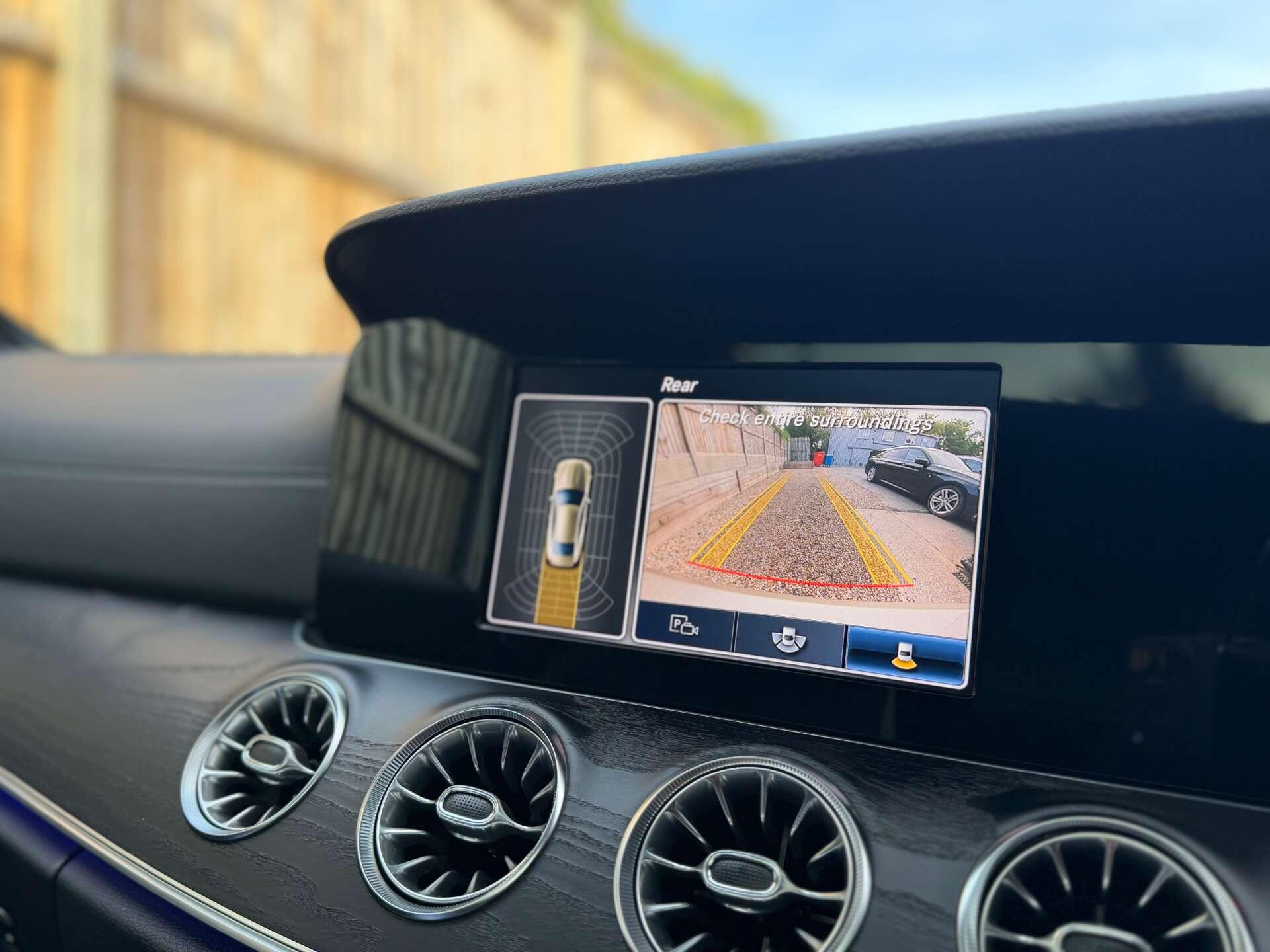 Mercedes-Benz E-Class view 14