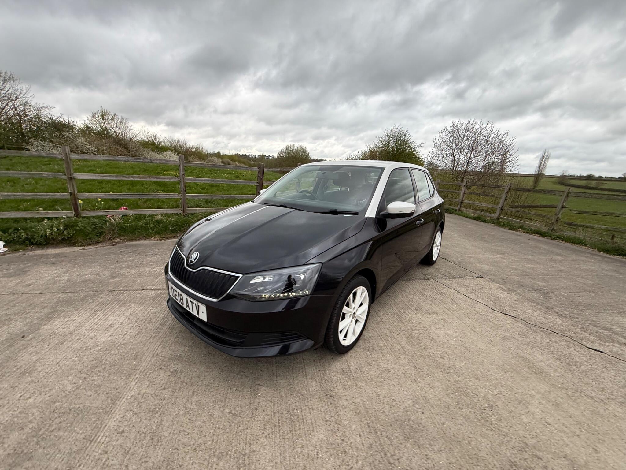Skoda Fabia 1.0 TSI Colour Edition Euro 6 (s/s) 5dr — photo 4 of 90