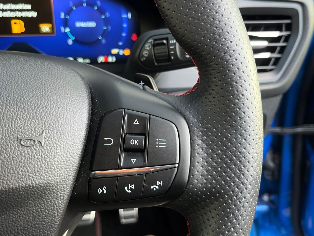 Ford Focus view 24