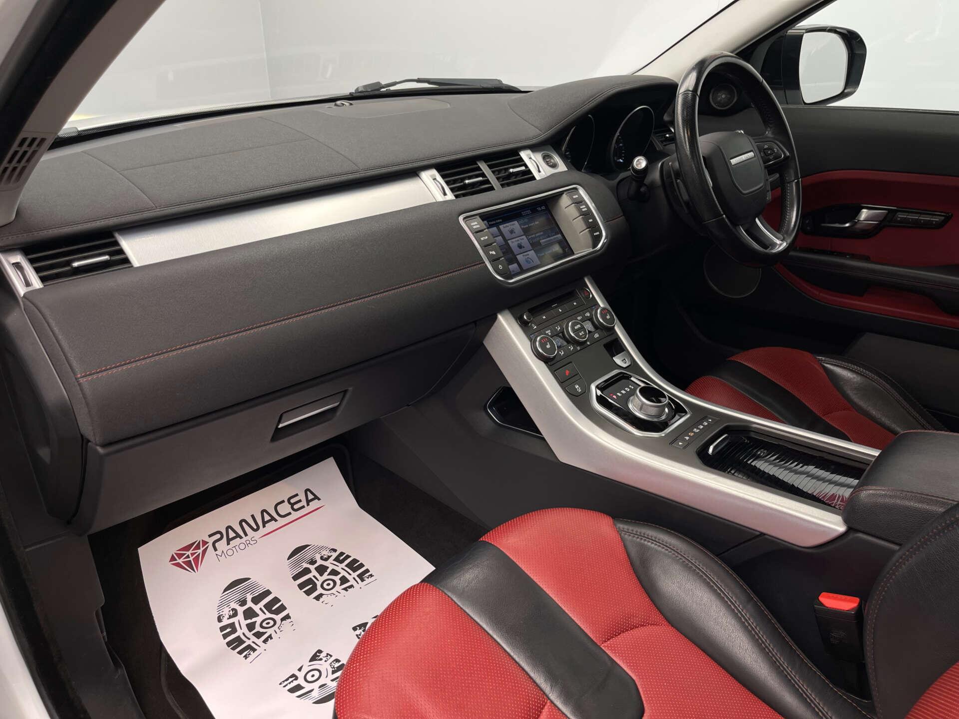 Land Rover Range Rover Evoque view 38