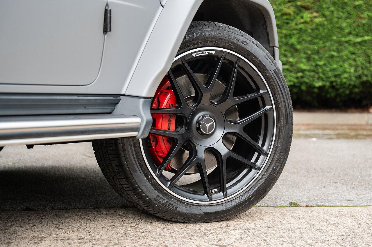 Mercedes-Benz G-Class view 25