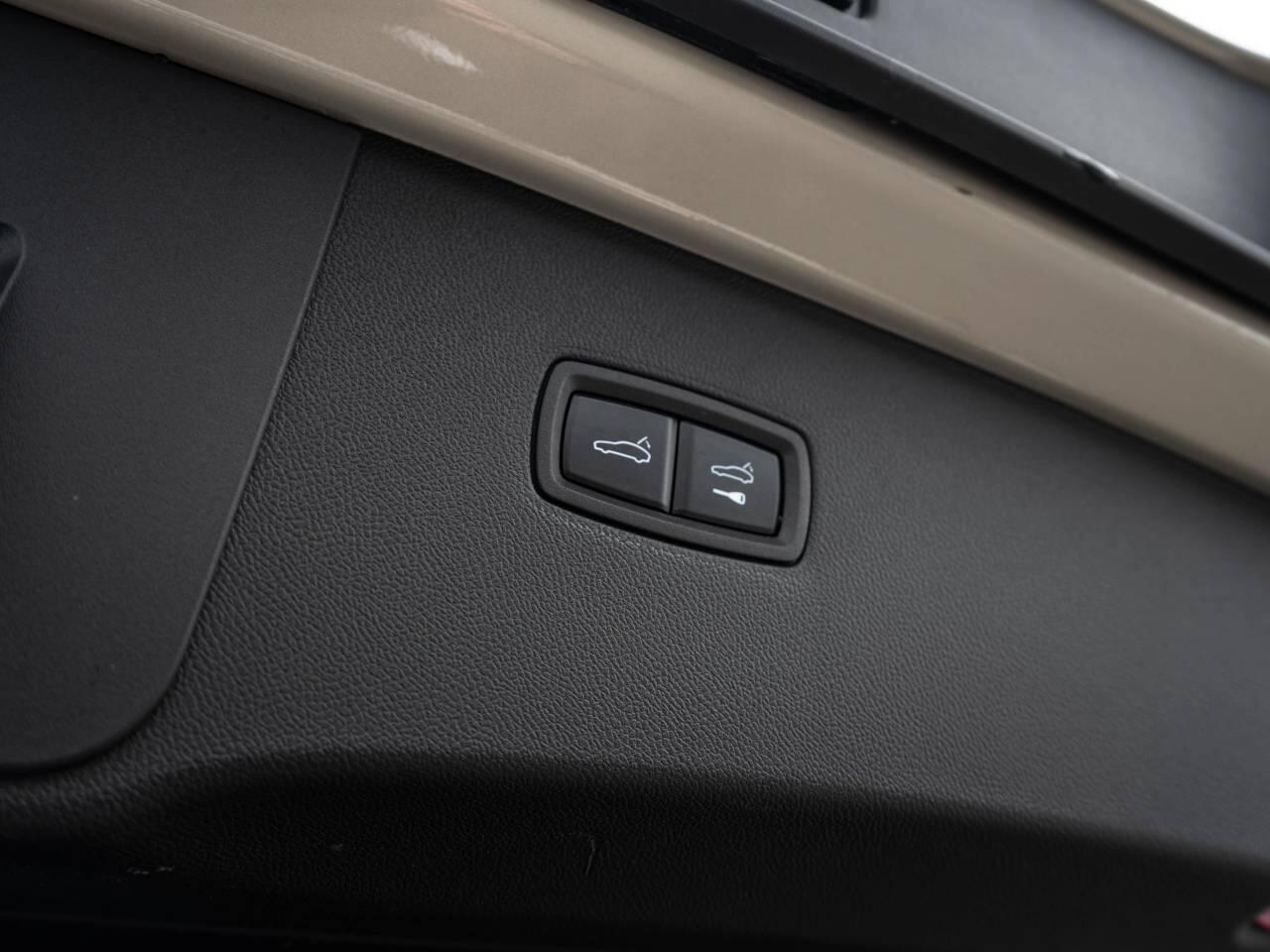 Porsche Cayenne view 51