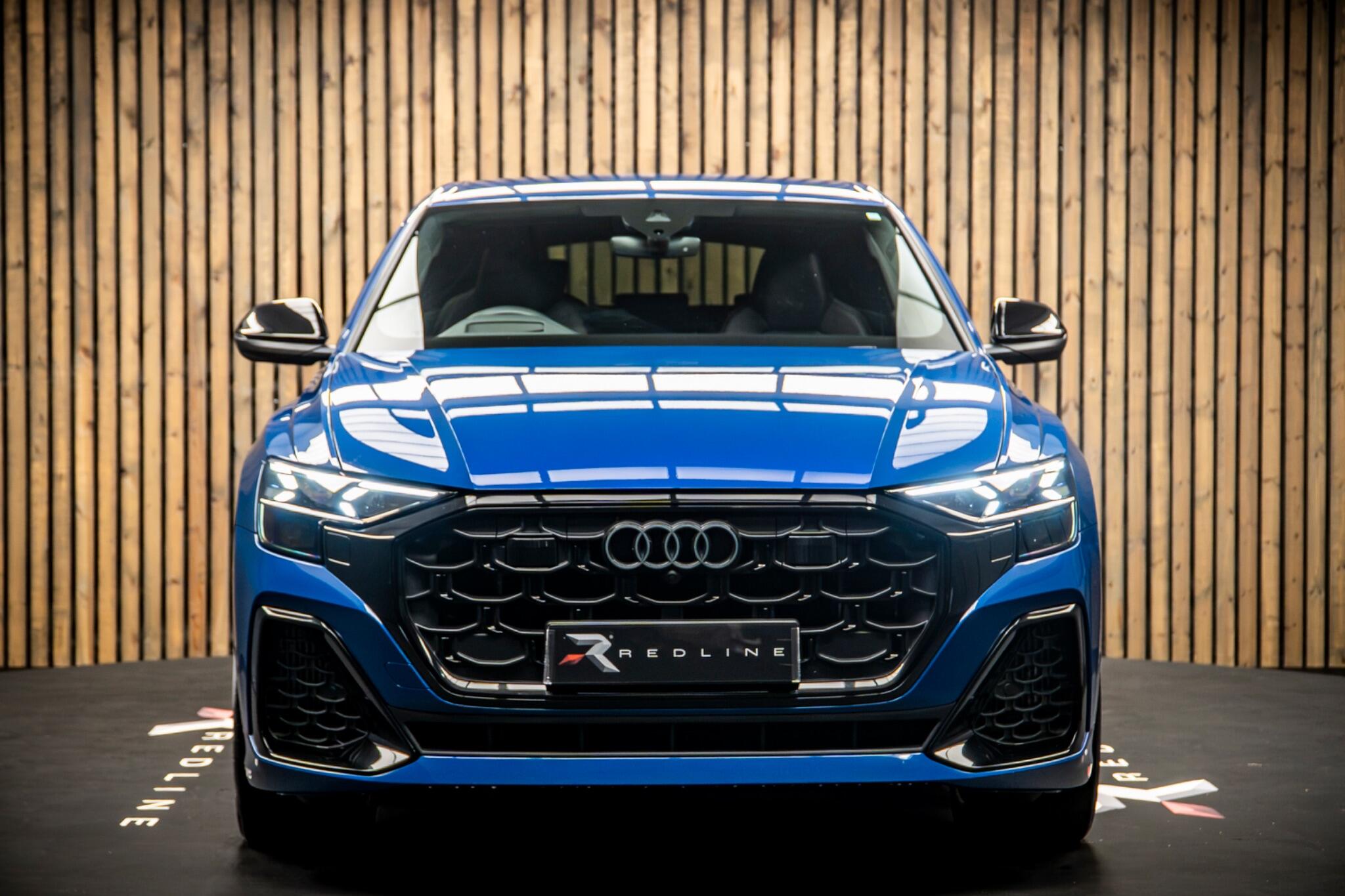 Audi SQ8 view 5