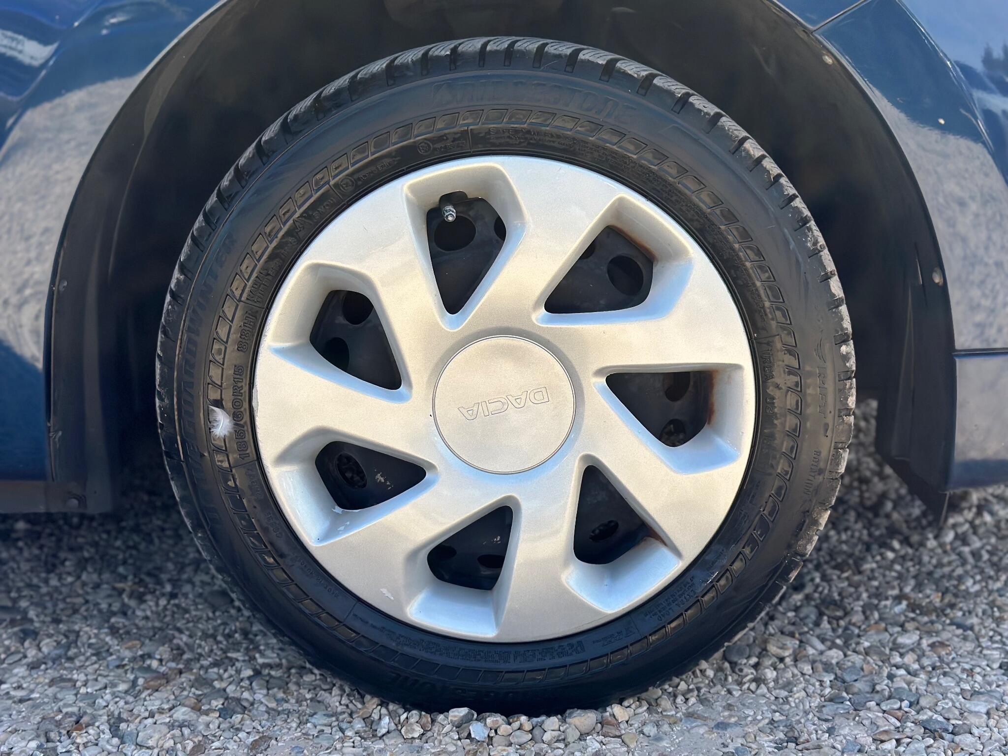 Dacia Logan MCV view 52