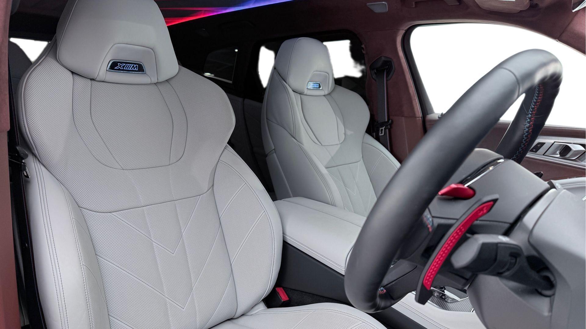 BMW XM view 6